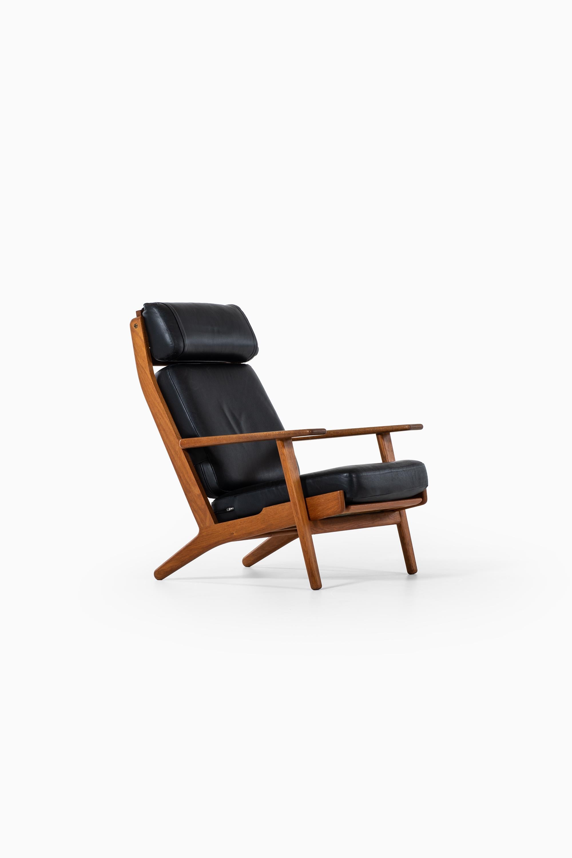 High backed easy chair model GE-290 designed by Hans Wegner. Produced by GETAMA in Denmark.