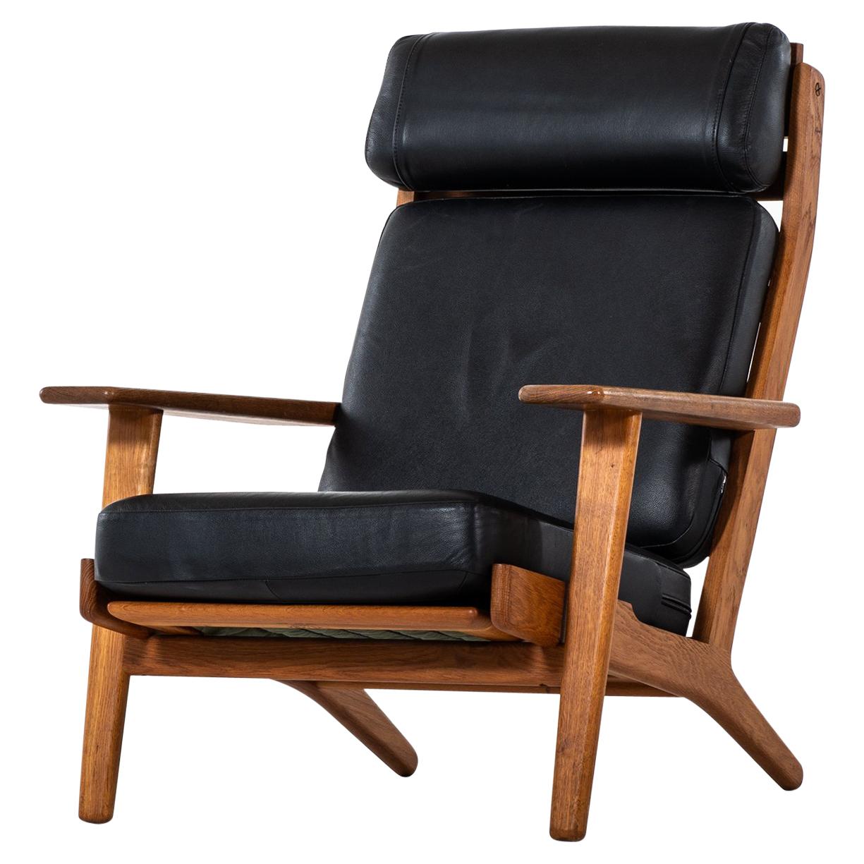 Hans Wegner Easy Chair Model GE-290 by GETAMA in Denmark