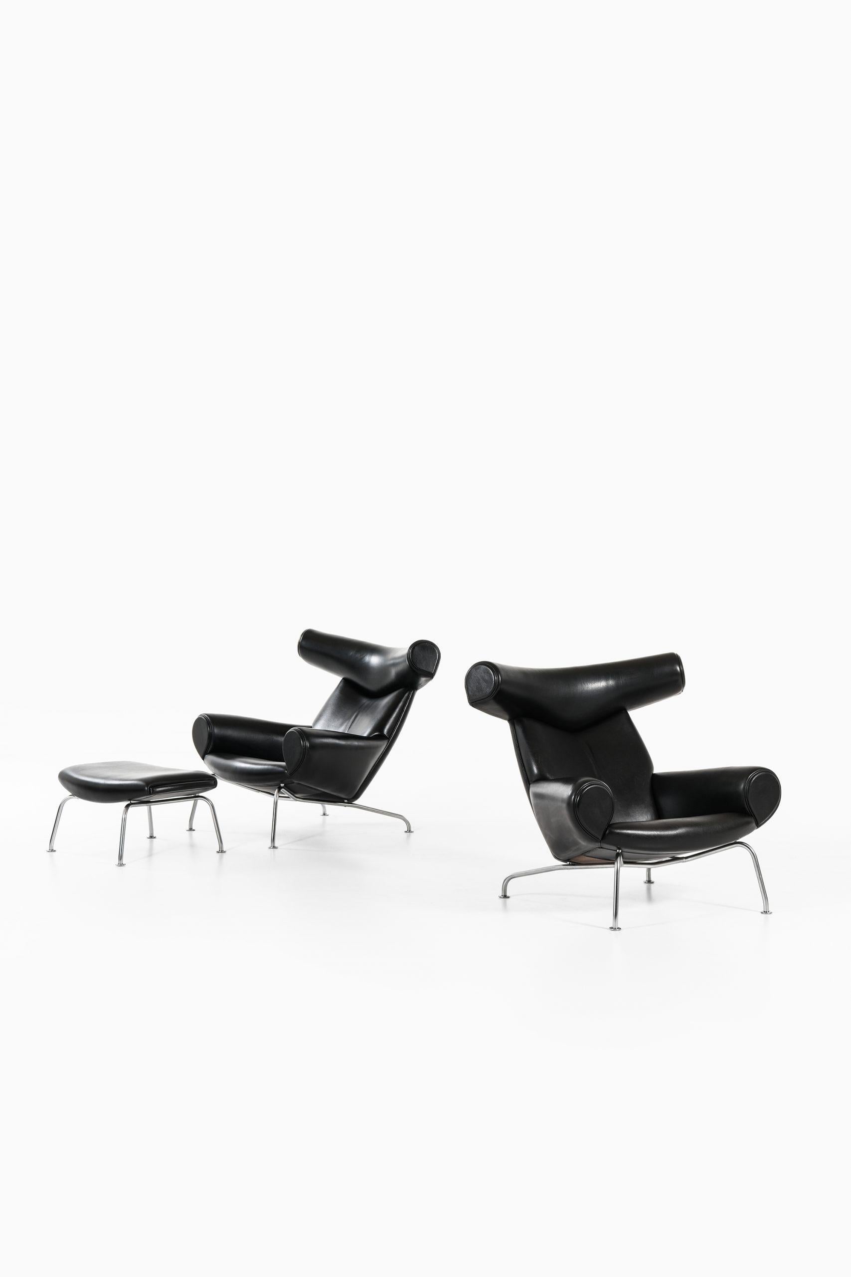 Danish Hans Wegner Easy Chairs and Stool Model EJ-100 by Erik Jørgensen in Denmark For Sale
