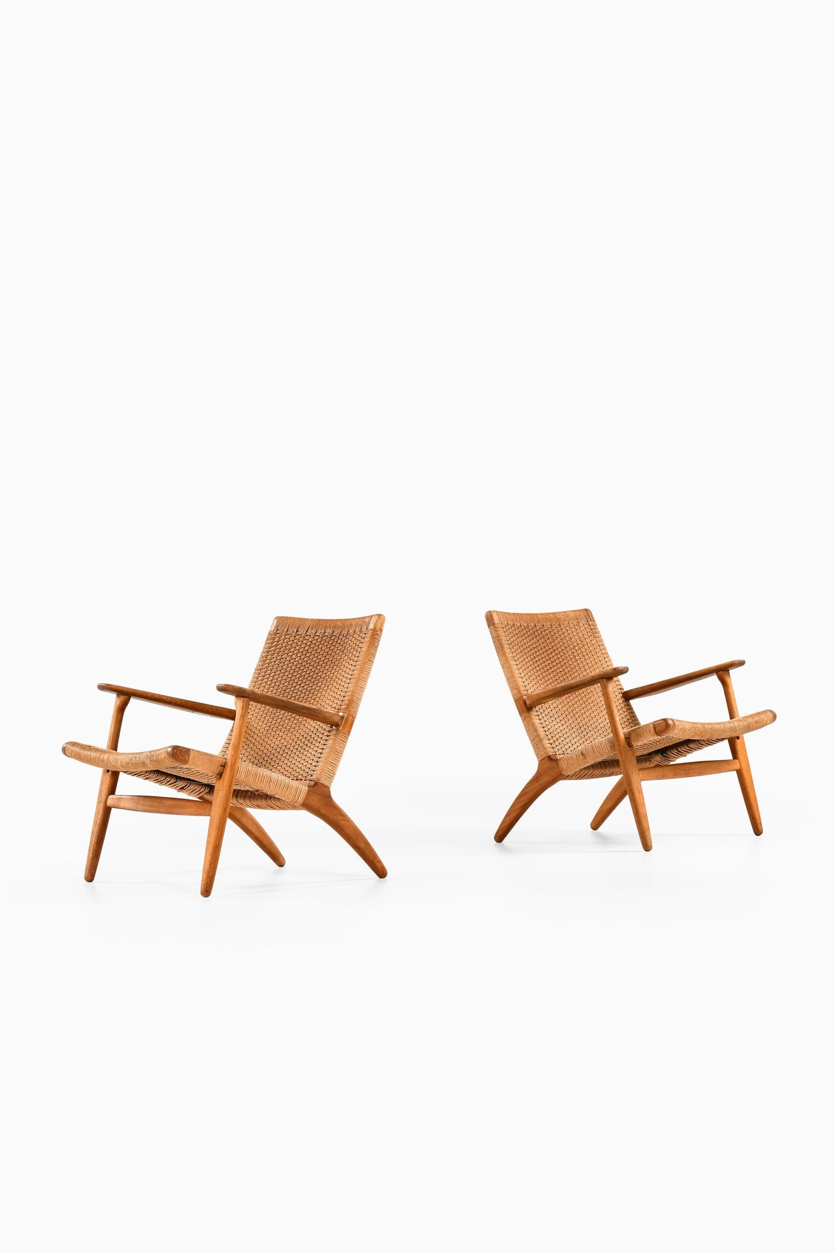 Hans Wegner Easy Chairs Model CH-25 Produced by Carl Hansen & Son in Denmark 4