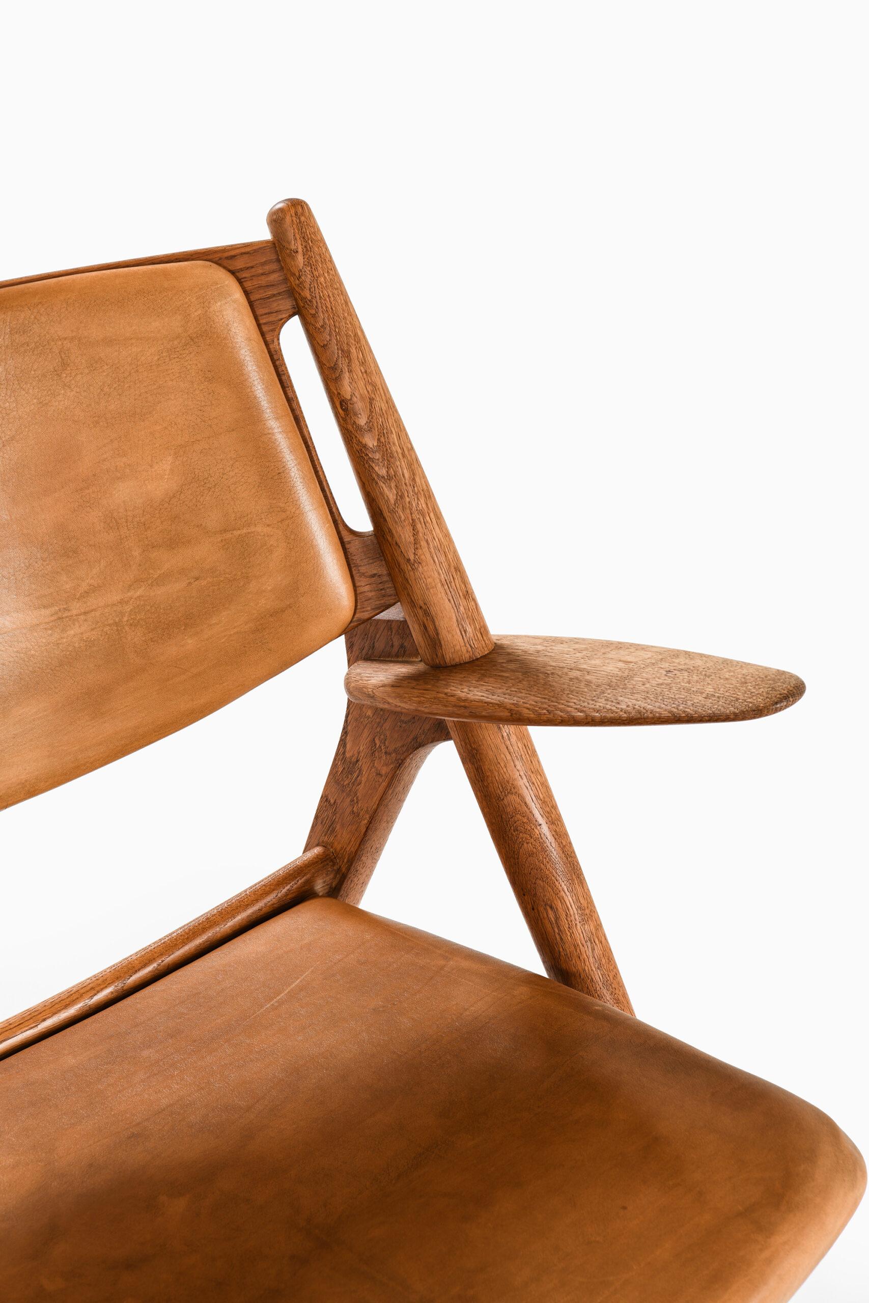 Leather Hans Wegner Easy Chairs Model CH-28 Produced by Carl Hansen & Søn in Denmark For Sale