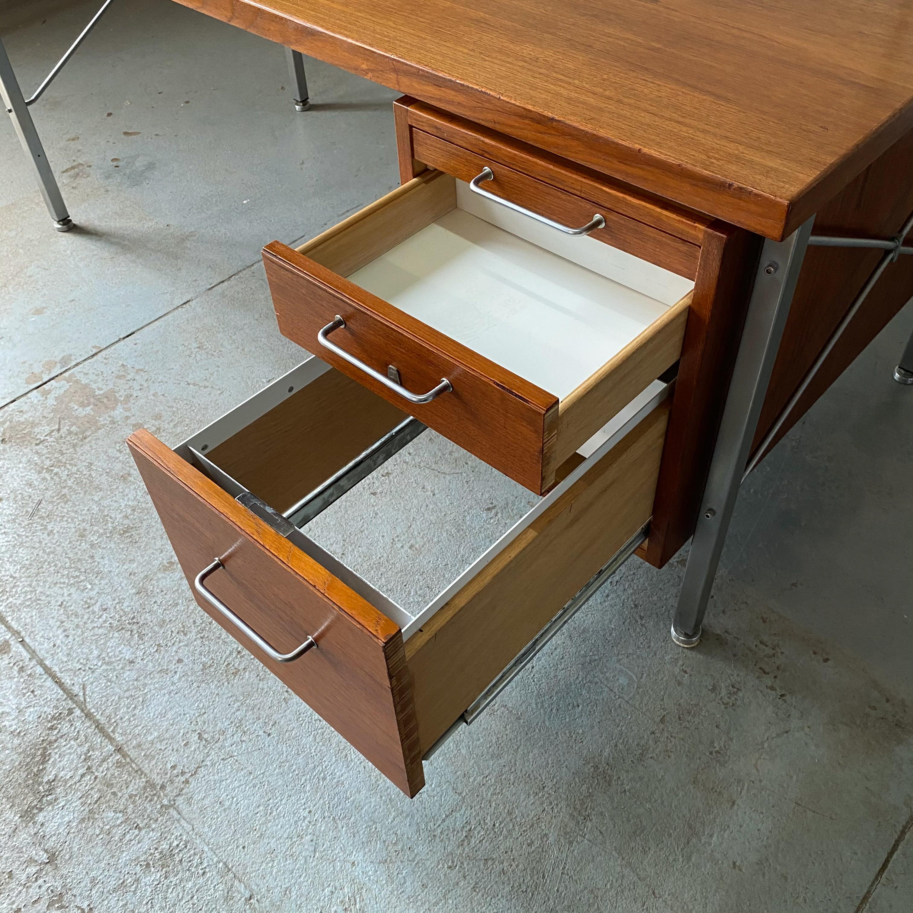 Hans Wegner Executive Desk for Johannes Hansen For Sale 2