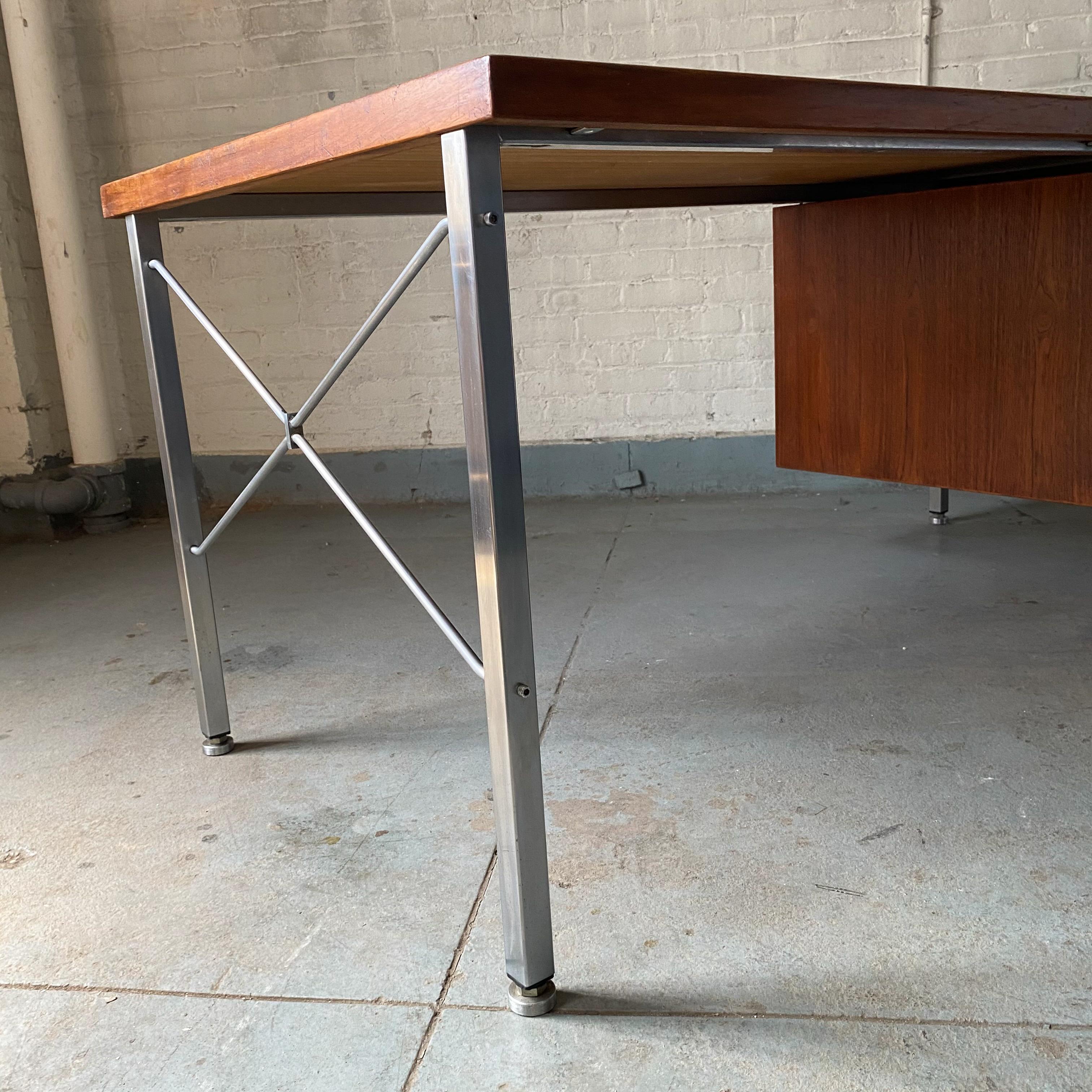Mid-20th Century Hans Wegner Executive Desk for Johannes Hansen For Sale