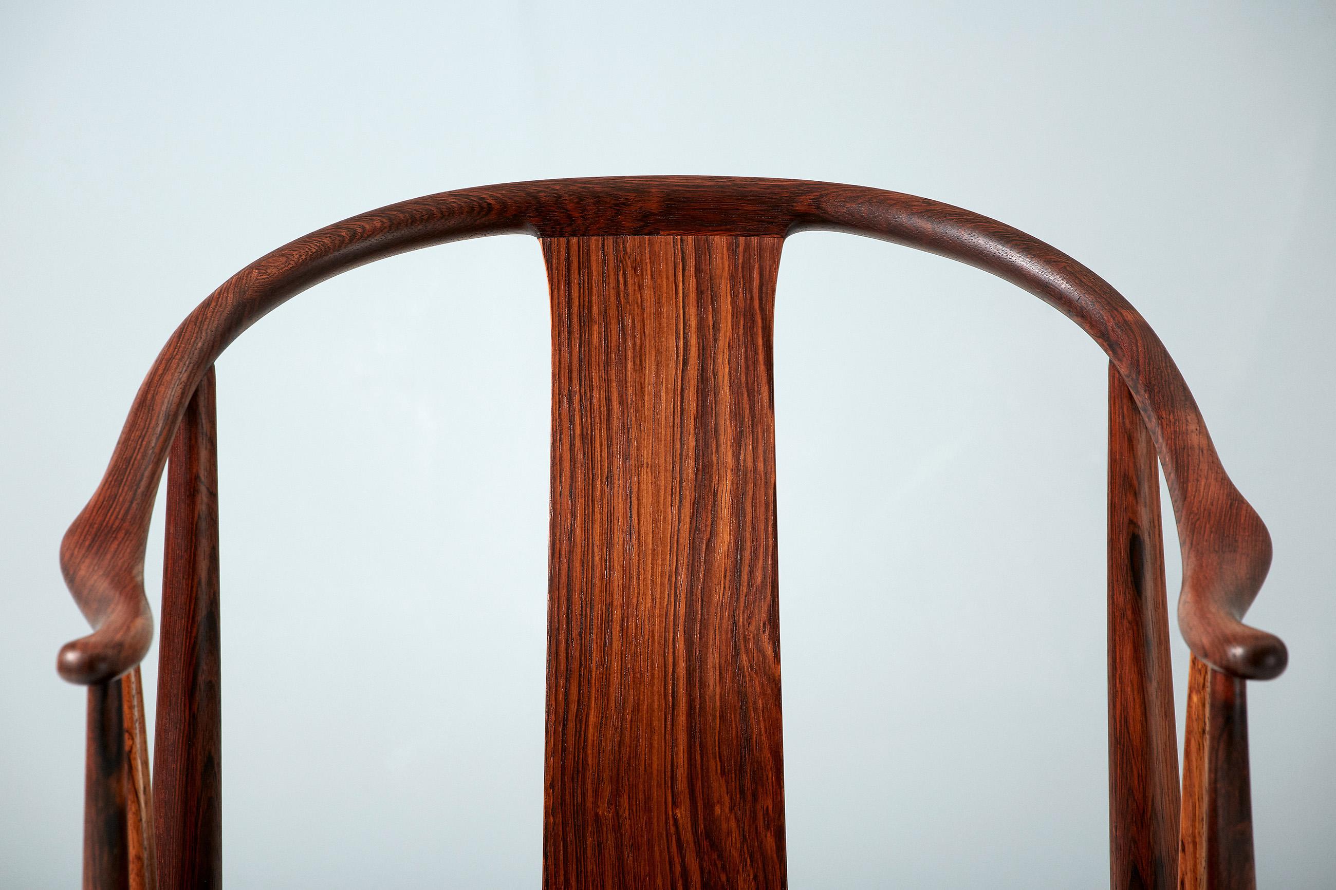 Hans Wegner: China-Stuhl aus Rosenholz, FH-4283 (Skandinavische Moderne)