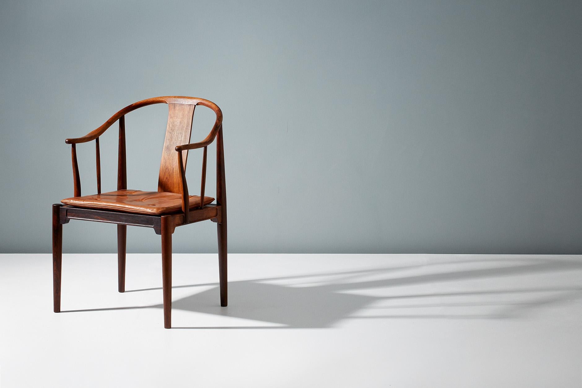 Hans Wegner FH-4283 Rosewood China Chair In Excellent Condition In London, GB