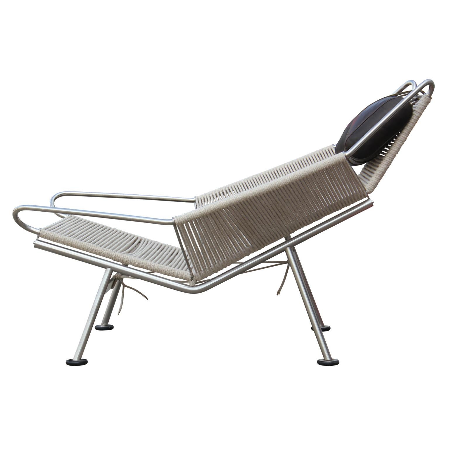 Mid-Century Modern Hans Wegner Flag Halyard Chair PP225 with Leather Pillow and Sheepskin Throw