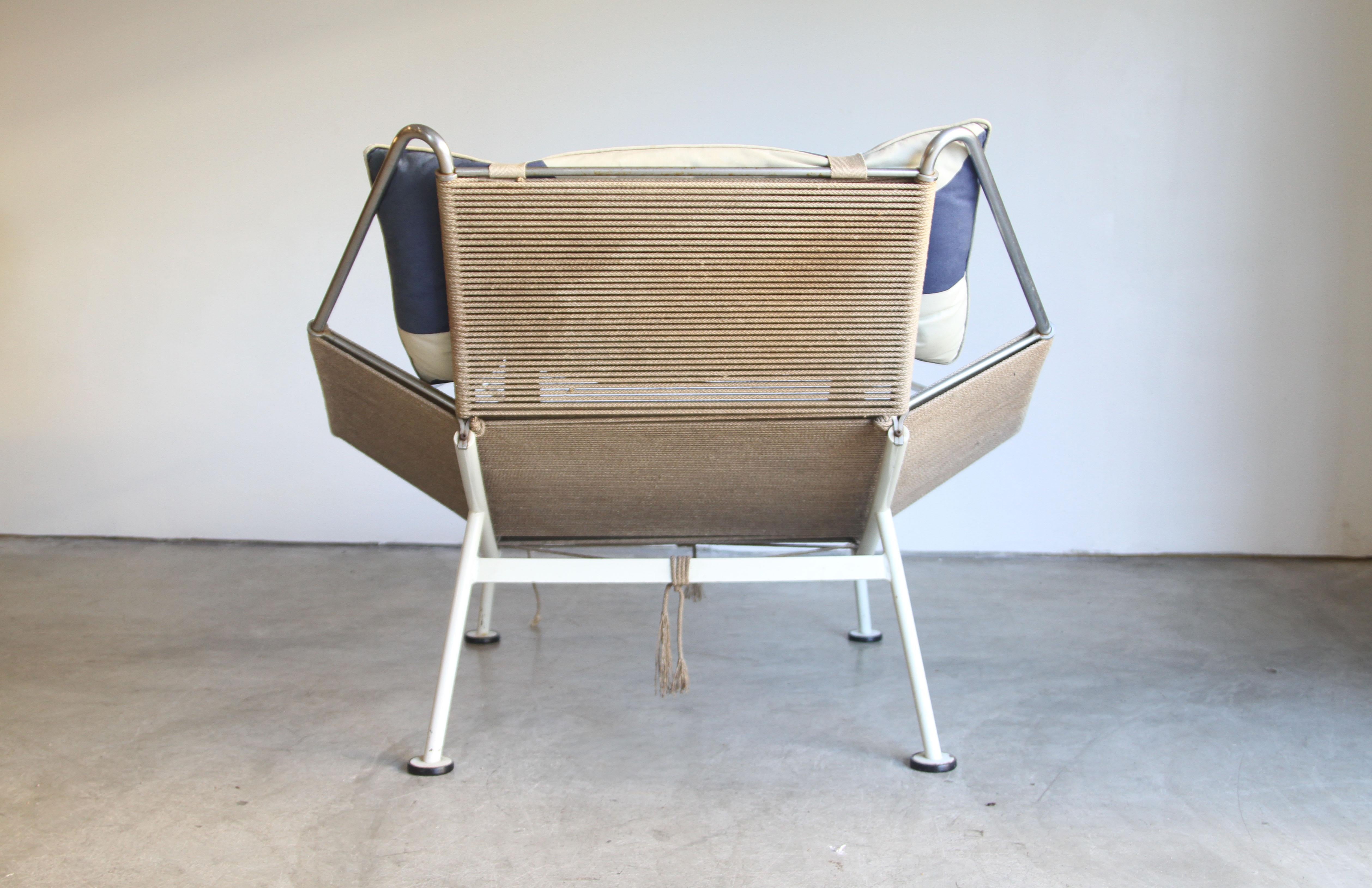 Hans Wegner Flag Halyard Lounge Chair In Good Condition In St. Louis, MO