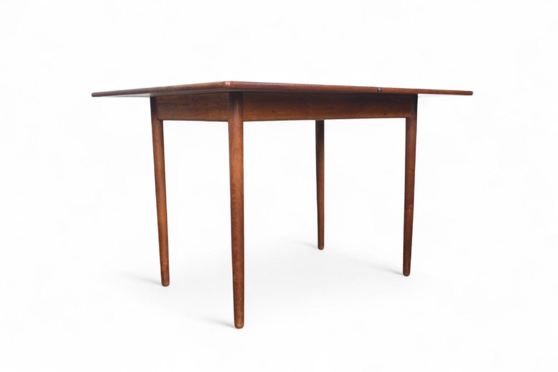 Hans Wegner Flip Top Esstisch / Schreibtisch in Teak + Eiche (Eichenholz) im Angebot