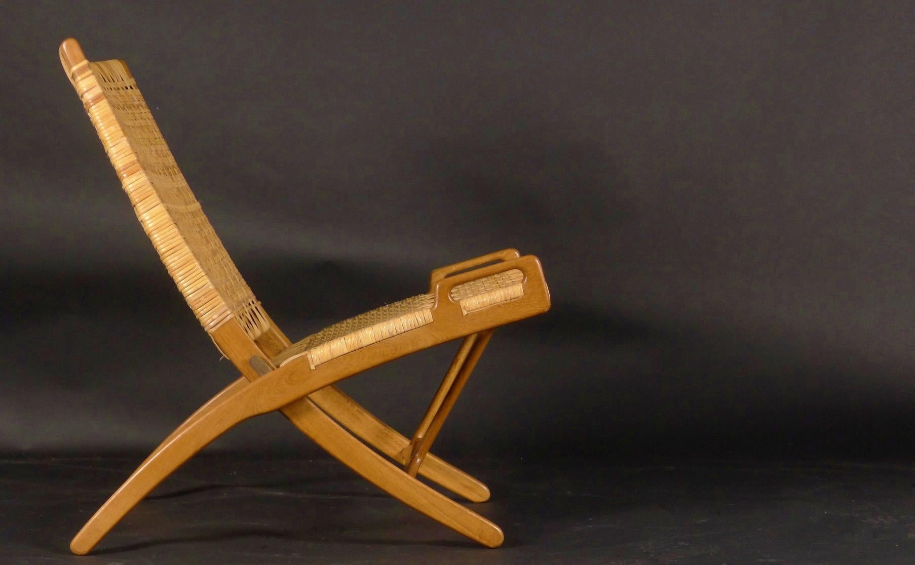 Brass Hans Wegner, Folding Lounge Chair model JH-512, circa 1960, by Johannes Hansen For Sale