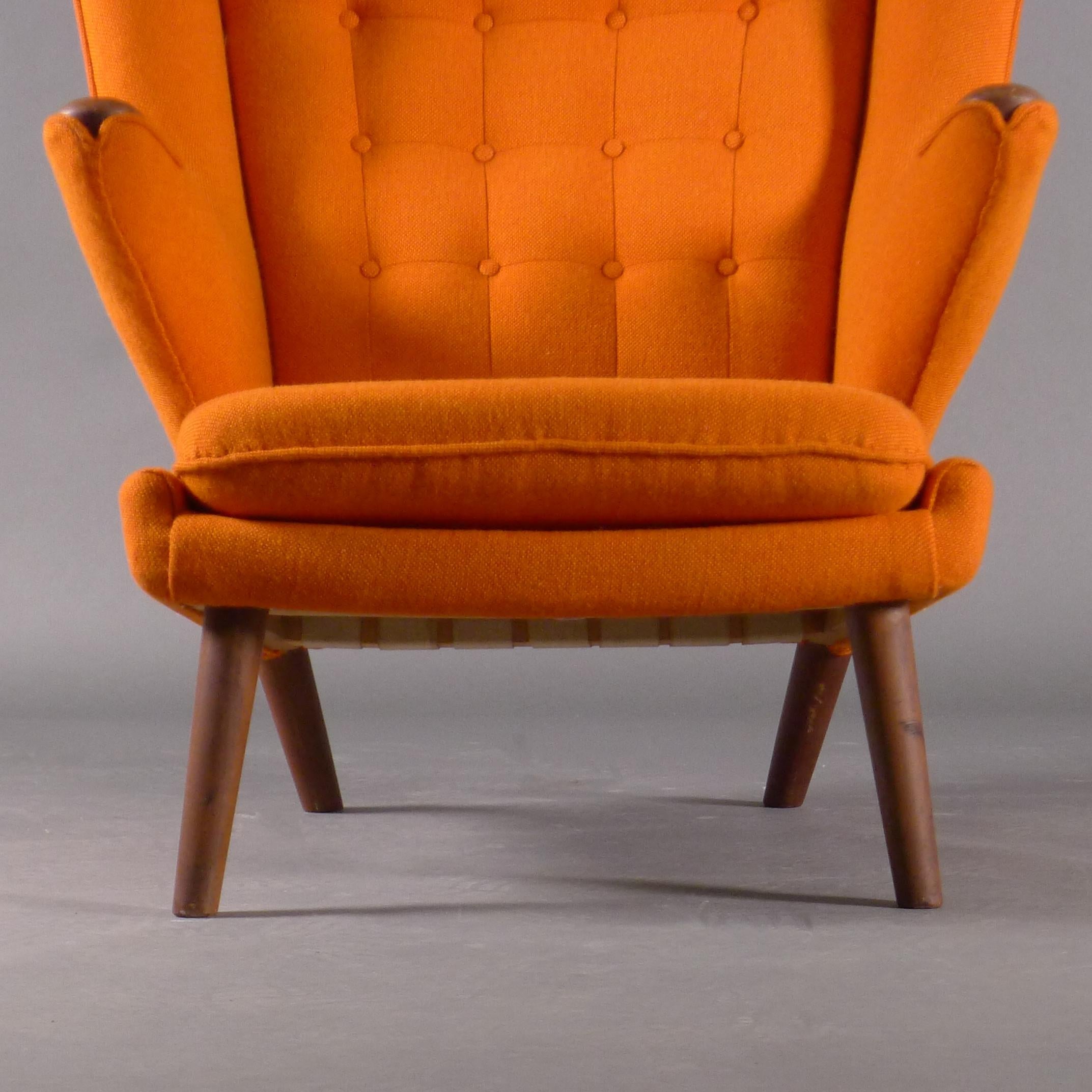 Hans Wegner for A P Stolen, Model AP-19 Papa Bear Chair, Stamped by Maker  In Good Condition For Sale In Wargrave, Berkshire