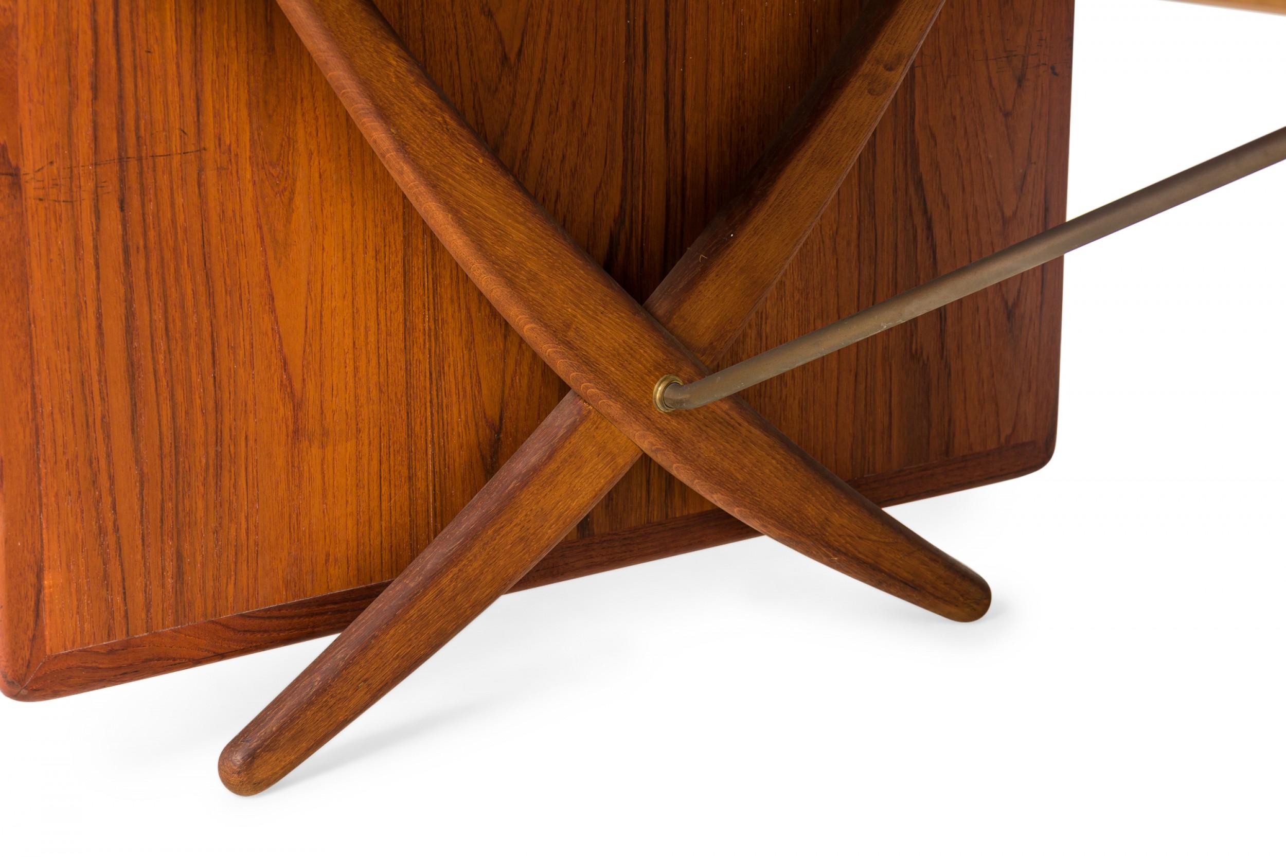 Hans Wegner for Andreas Tuck American Mid-Century Drop Leaf Teak Dining Table For Sale 6