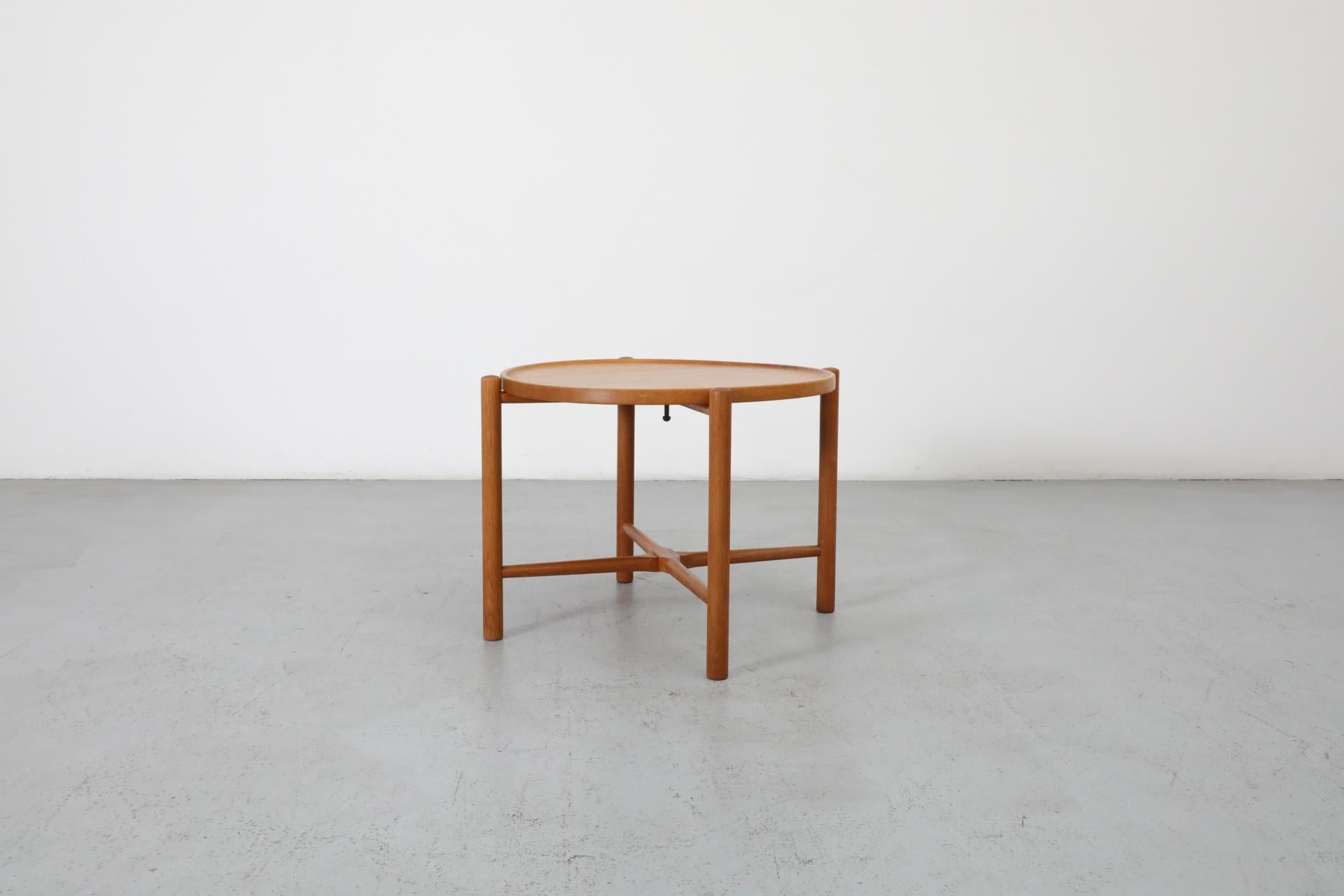 Danois Hans Wegner pour Andreas Tuck Table à plateau en chêne AT35 en vente
