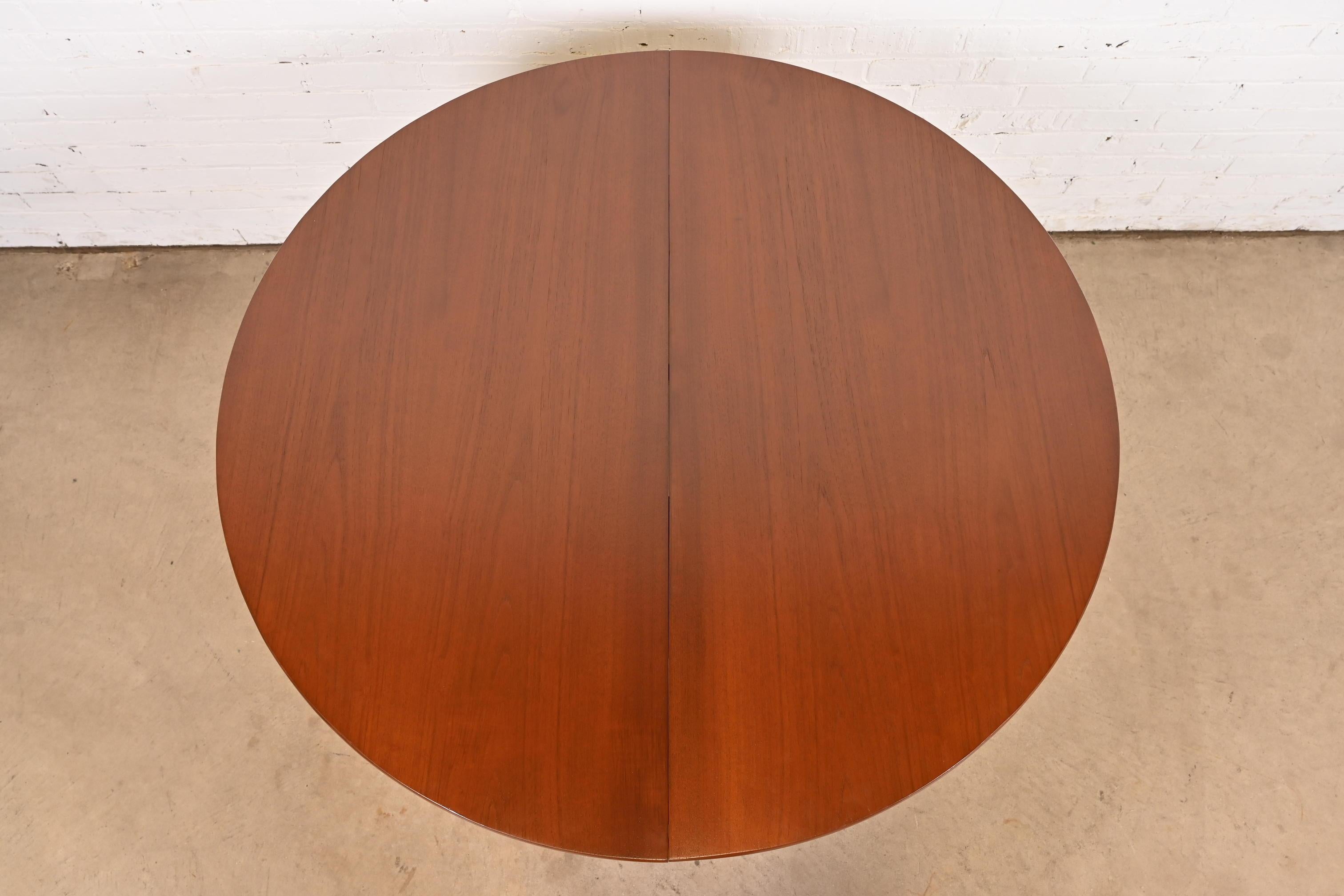 Table de salle à manger à rallonge moderne danoise en teck Hans Wegner pour Andreas Tuck en vente 3