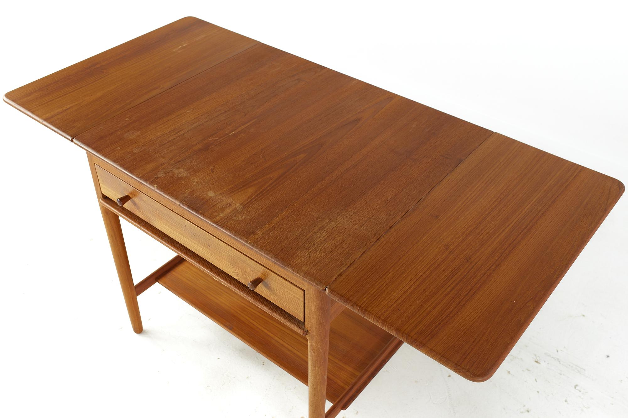 Table à couture en teck et chêne du milieu du siècle AT 33 de Hans Wegner pour Andreas Tuck en vente 3