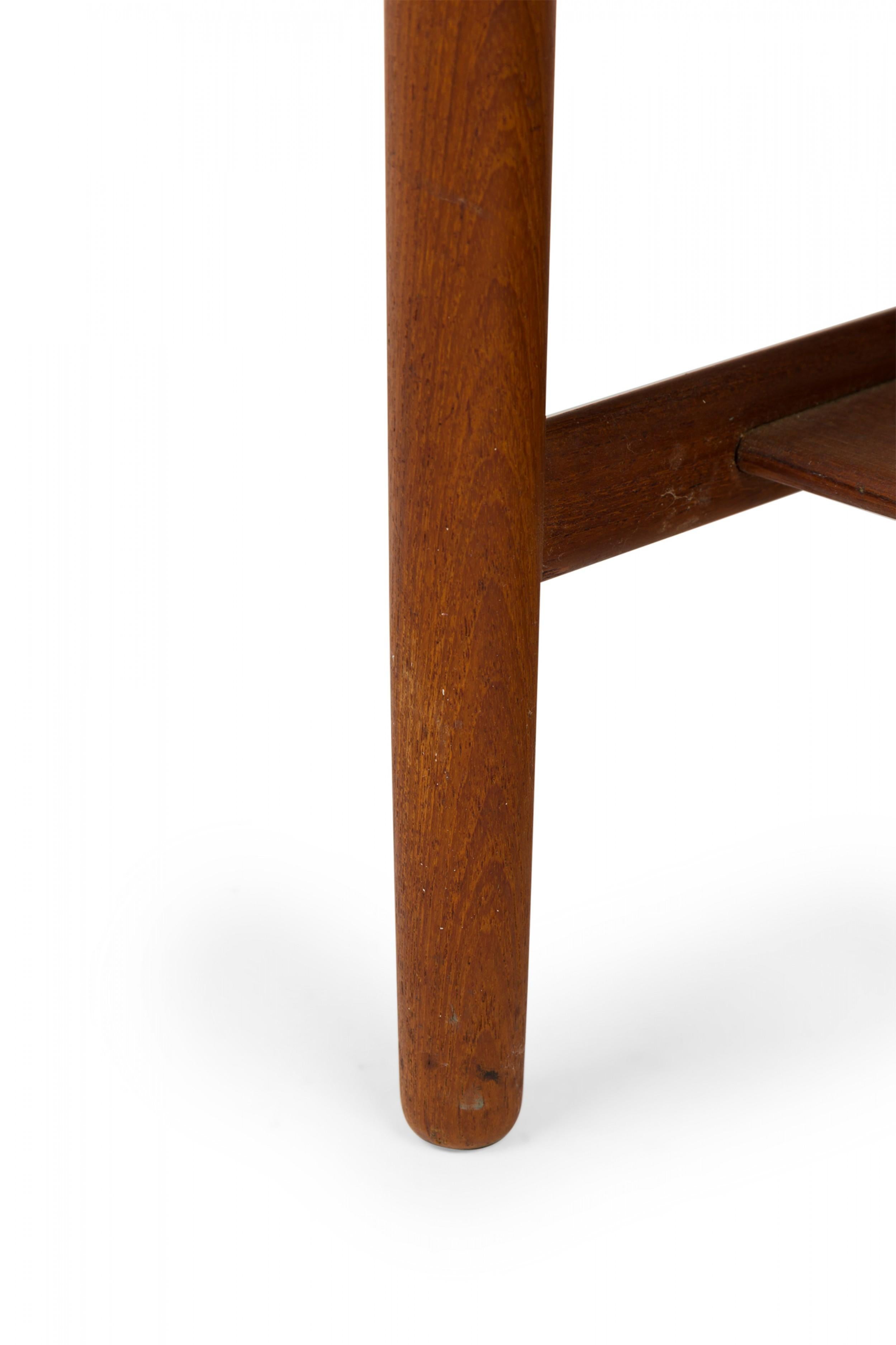 Hans Wegner for Andreas Tuck Mid-Century Teak Wood Drop Leaf Sewing Table For Sale 6