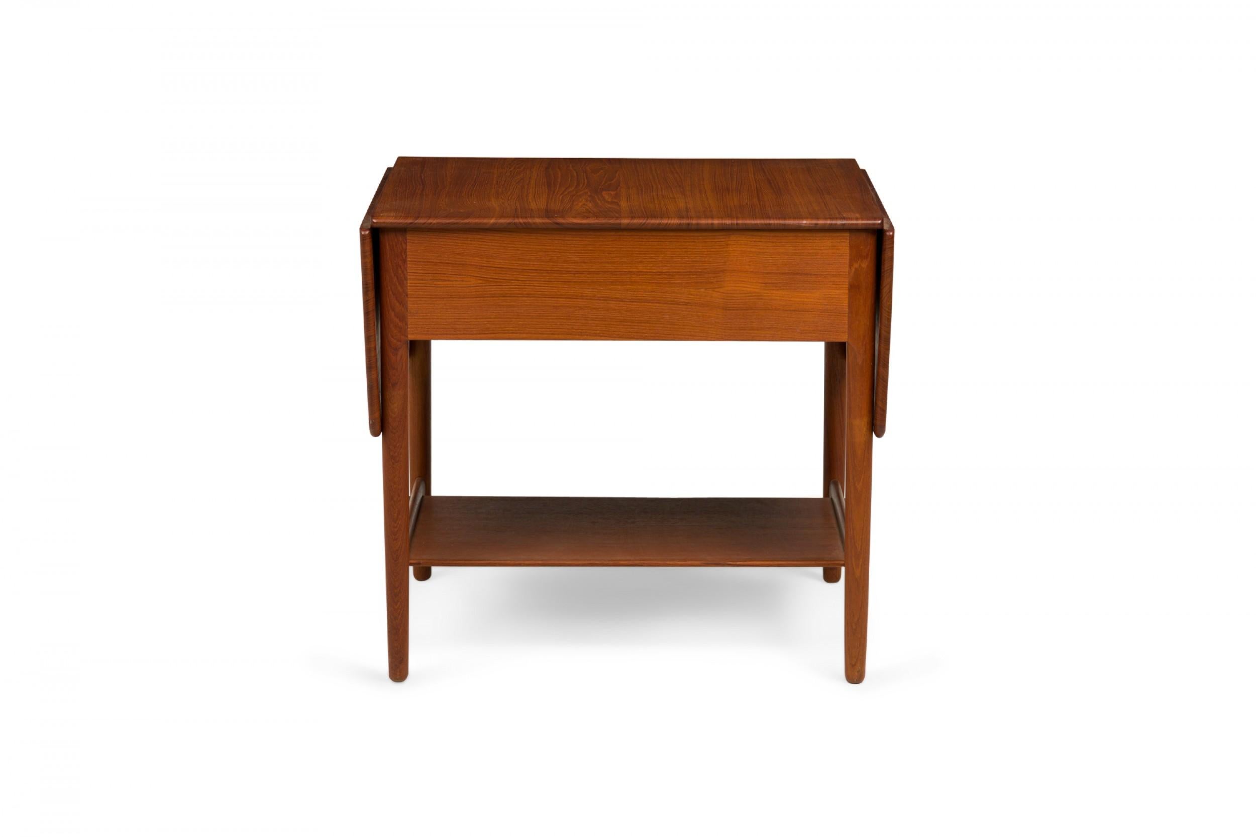 Hans Wegner for Andreas Tuck Mid-Century Teak Wood Drop Leaf Sewing Table In Good Condition For Sale In New York, NY