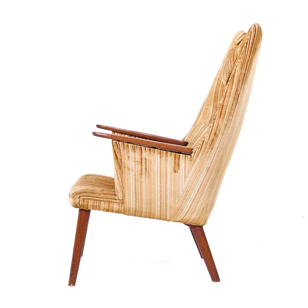 Hans Wegner for AP Stolen AP-28 Mid Century Danish Oak Mama Bear Lounge Chair For Sale 2