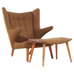 Hans Wegner für AP Stolen AP19 Mid Century Papa Bear Chair und Ottoman