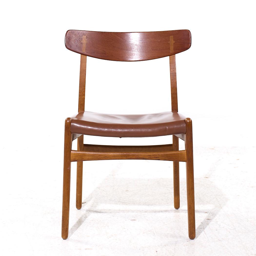 Hans Wegner for Carl Hansen CH23 Teak Dining Chairs - Set of 8 In Good Condition In Franklin Park, IL