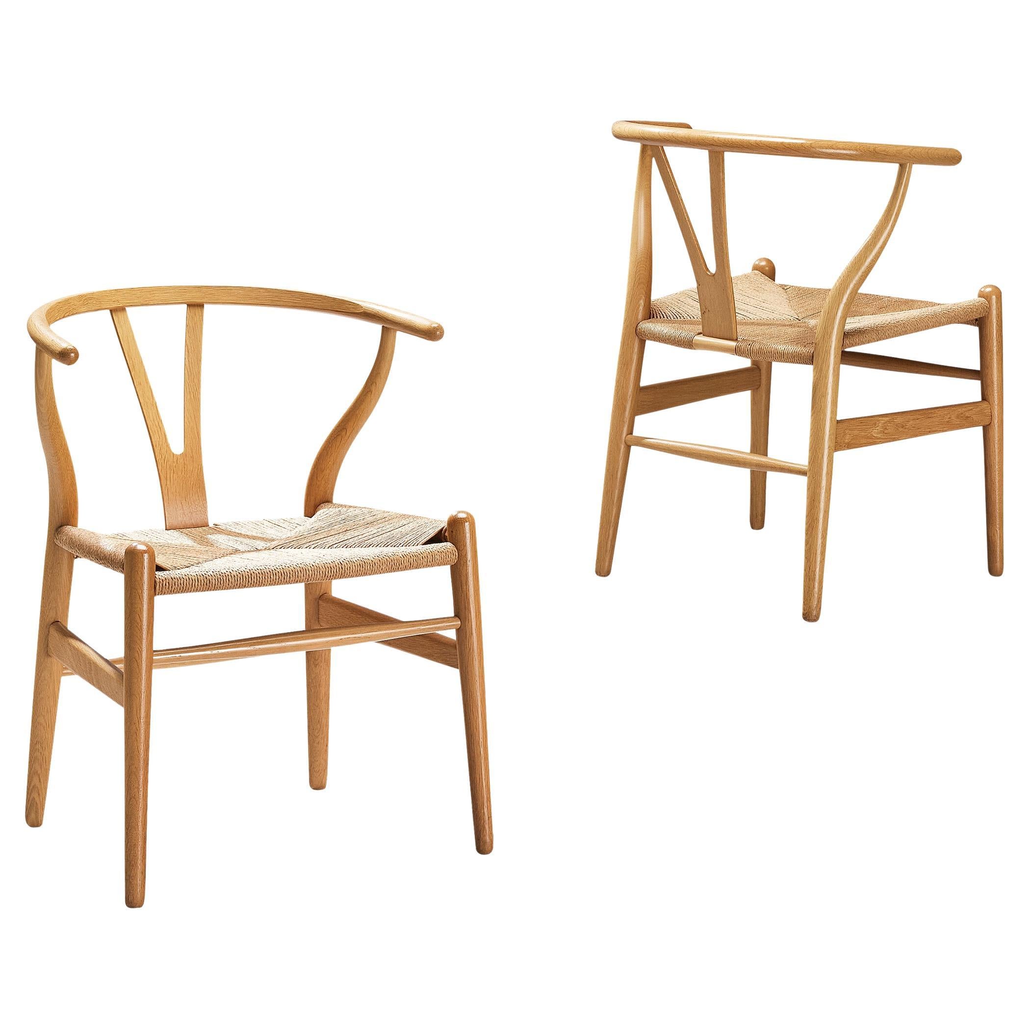 Hans Wegner pour Carl Hansen & Søn Paire de chaises 'Wishbone' en Oak  en vente