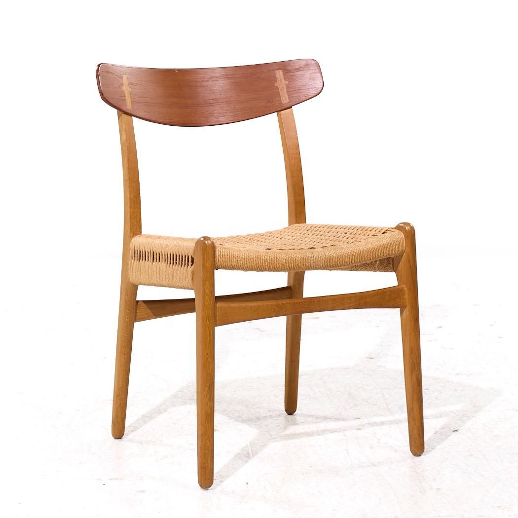 Hans Wegner für Carl Hansen & Son CH23 MCM Danish Teak Oak Dining Chairs - Paar (Dänisch) im Angebot