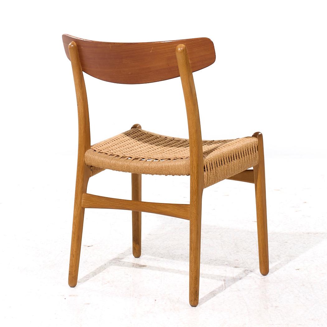 Hans Wegner für Carl Hansen & Son CH23 MCM Danish Teak Oak Dining Chairs - Paar im Angebot 2