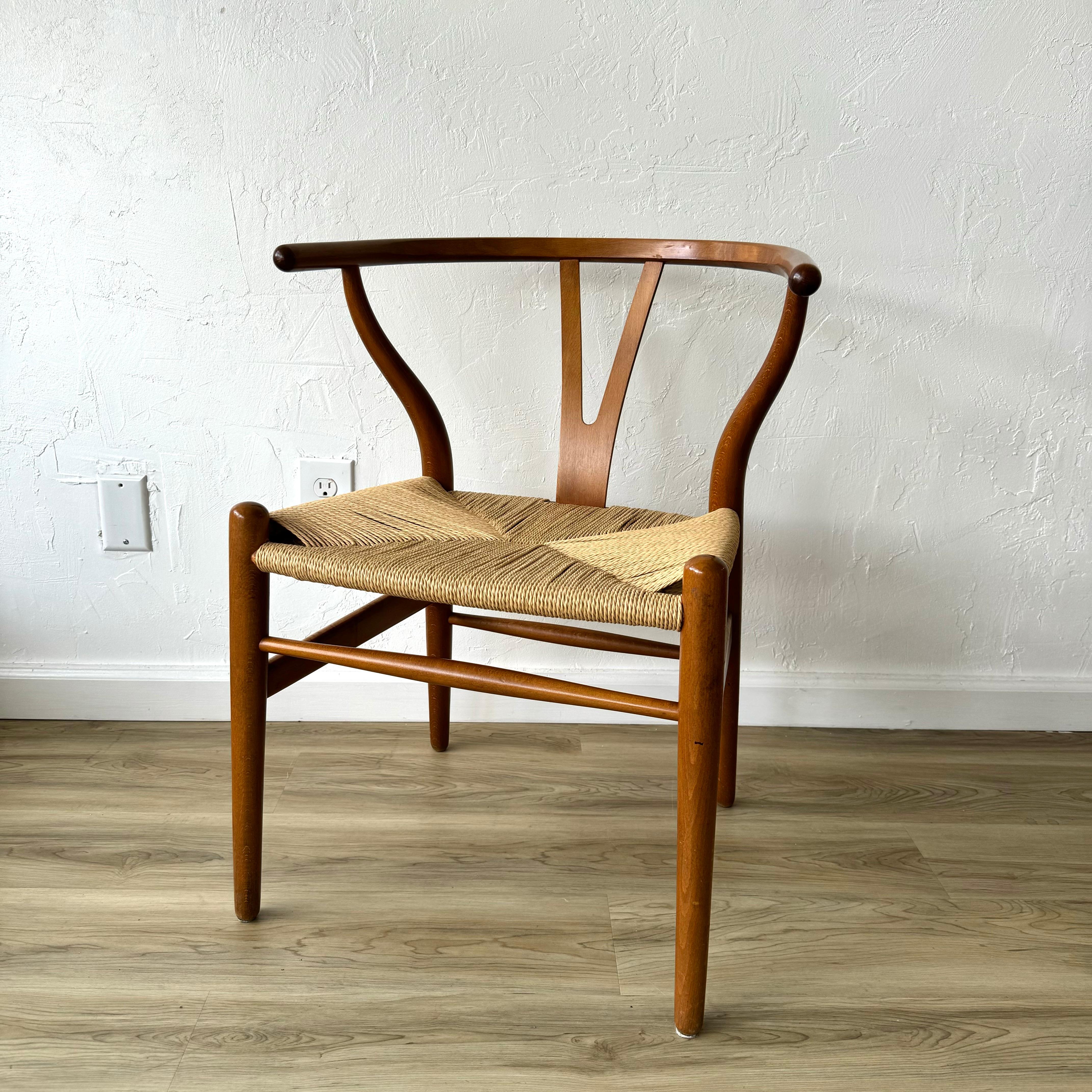 Hans Wegner for Carl Hansen Wishbone Dining Chair In Good Condition For Sale In Springfield, OR