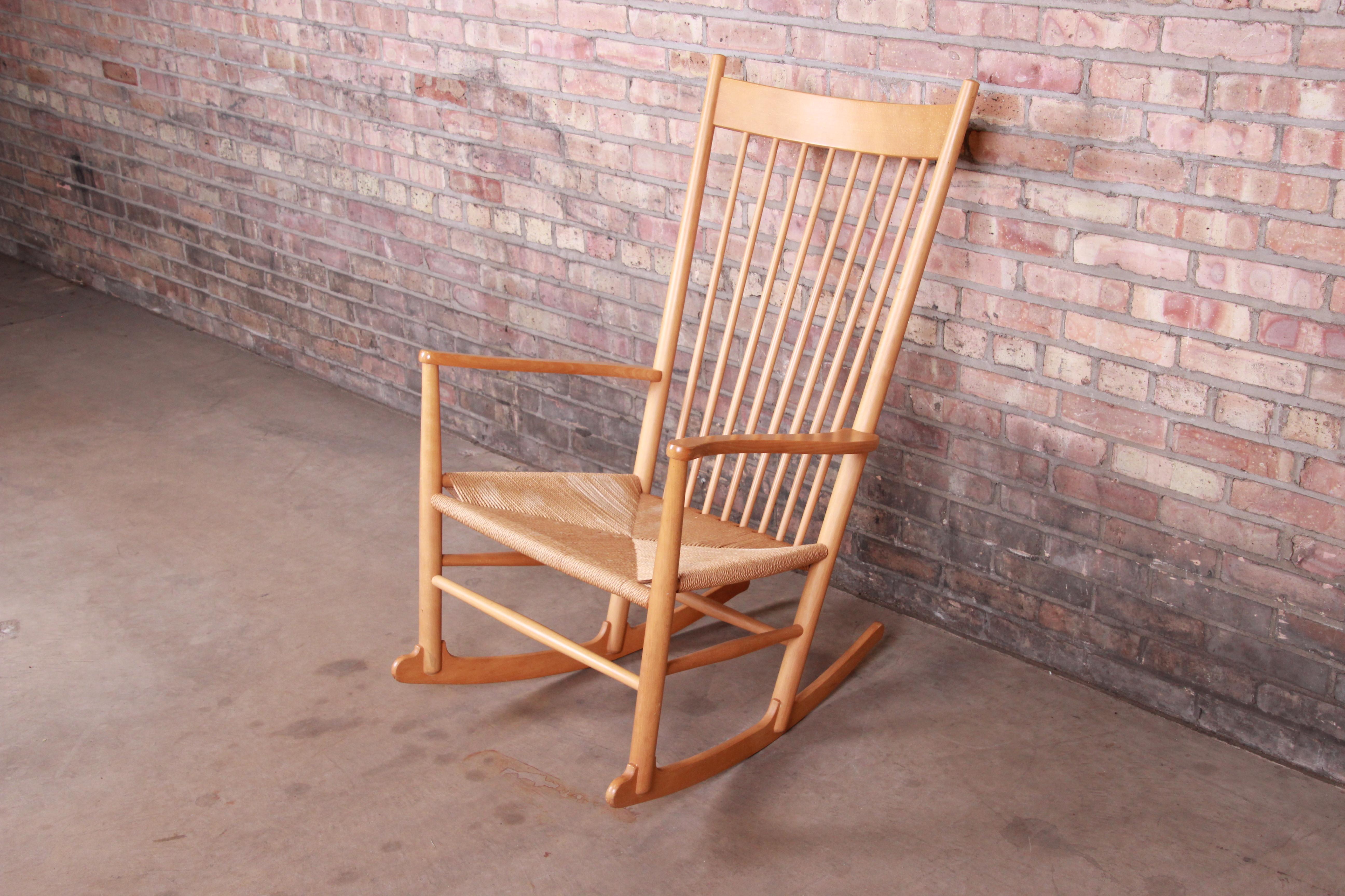 Hans Wegner for FDB Møbler Danish Modern J-16 Rocking Chair In Good Condition In South Bend, IN