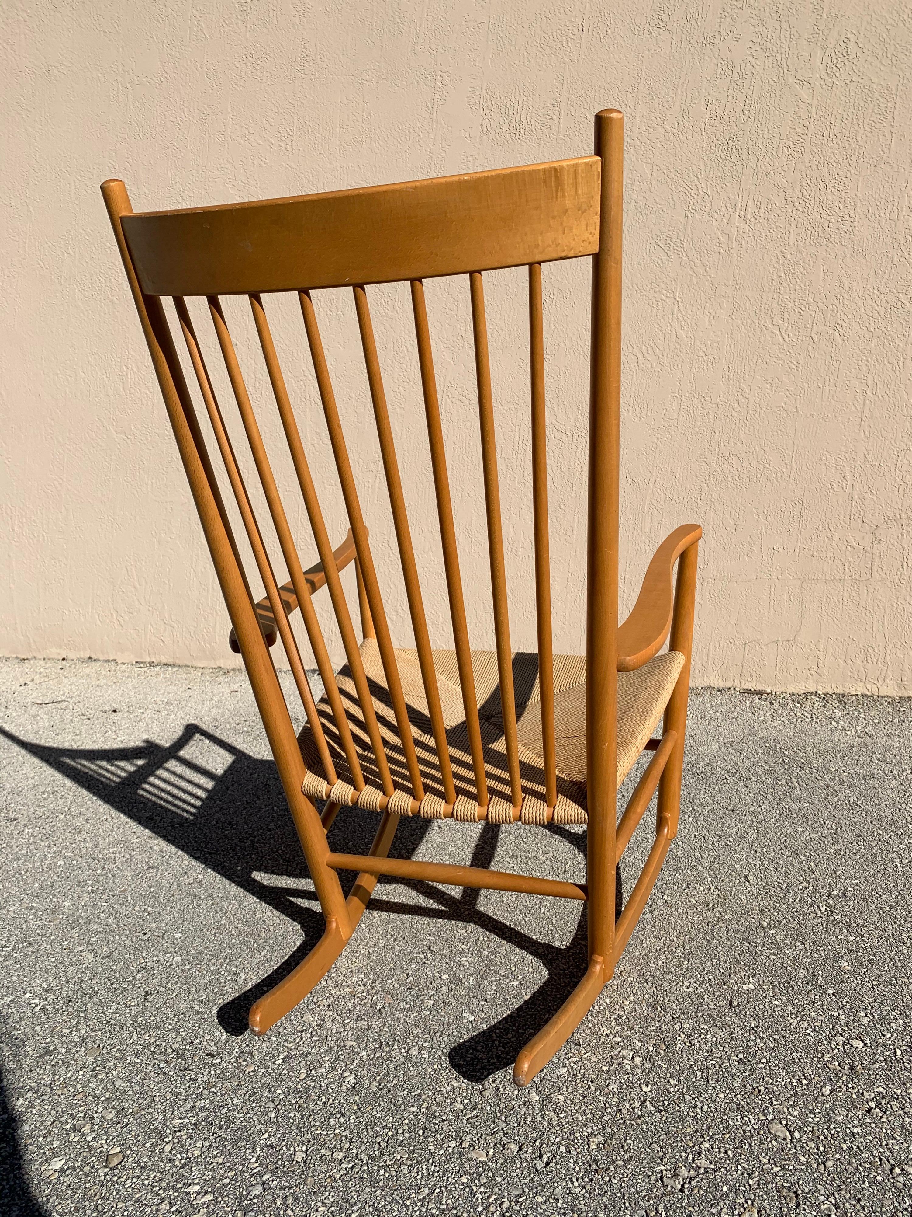 Hans Wegner for FDB Mobler J16 Rocking Chair in Beech Wood and Danish Cord 2