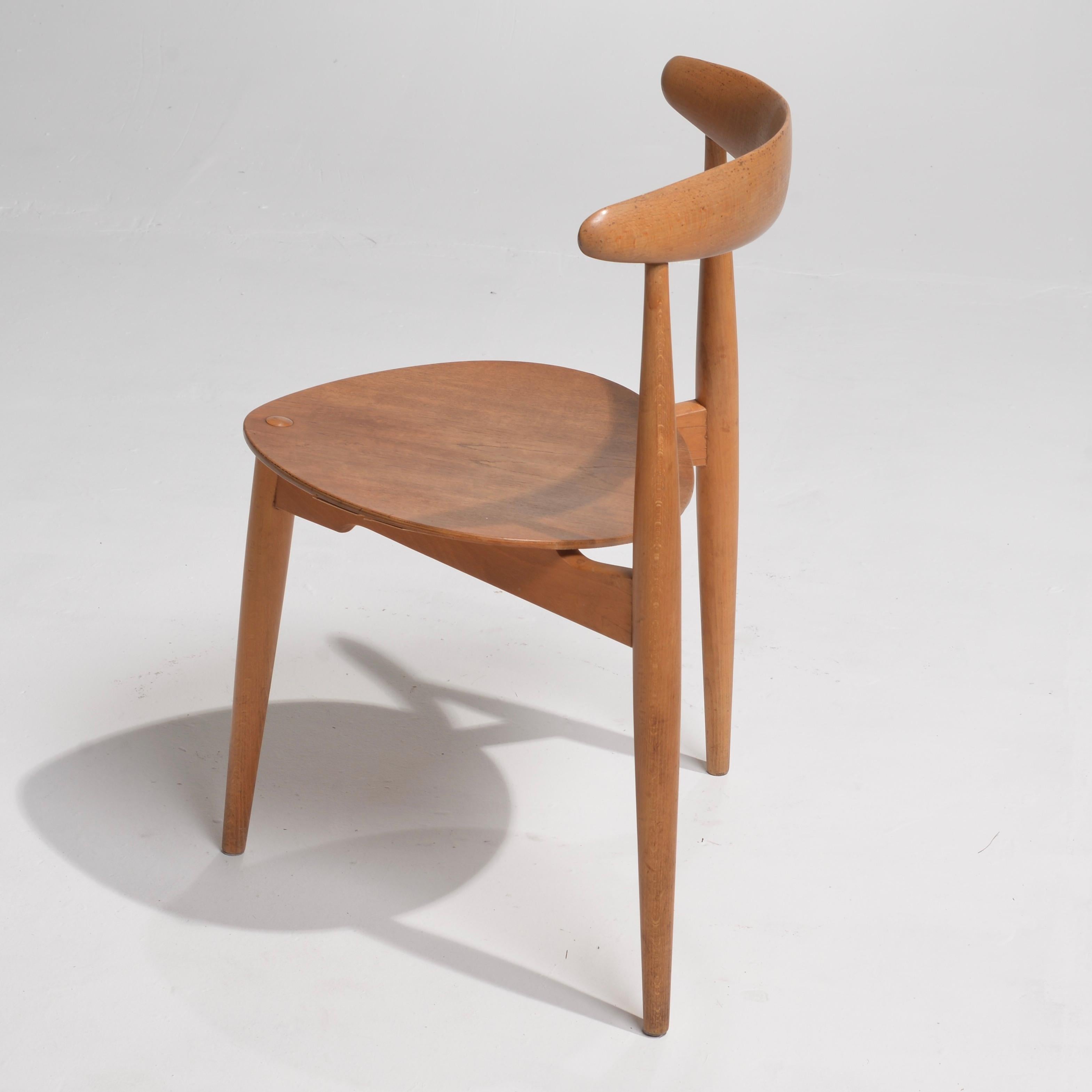 Hans Wegner für Fritz Hansen FH 4103 Heart Dining Set im Angebot 4