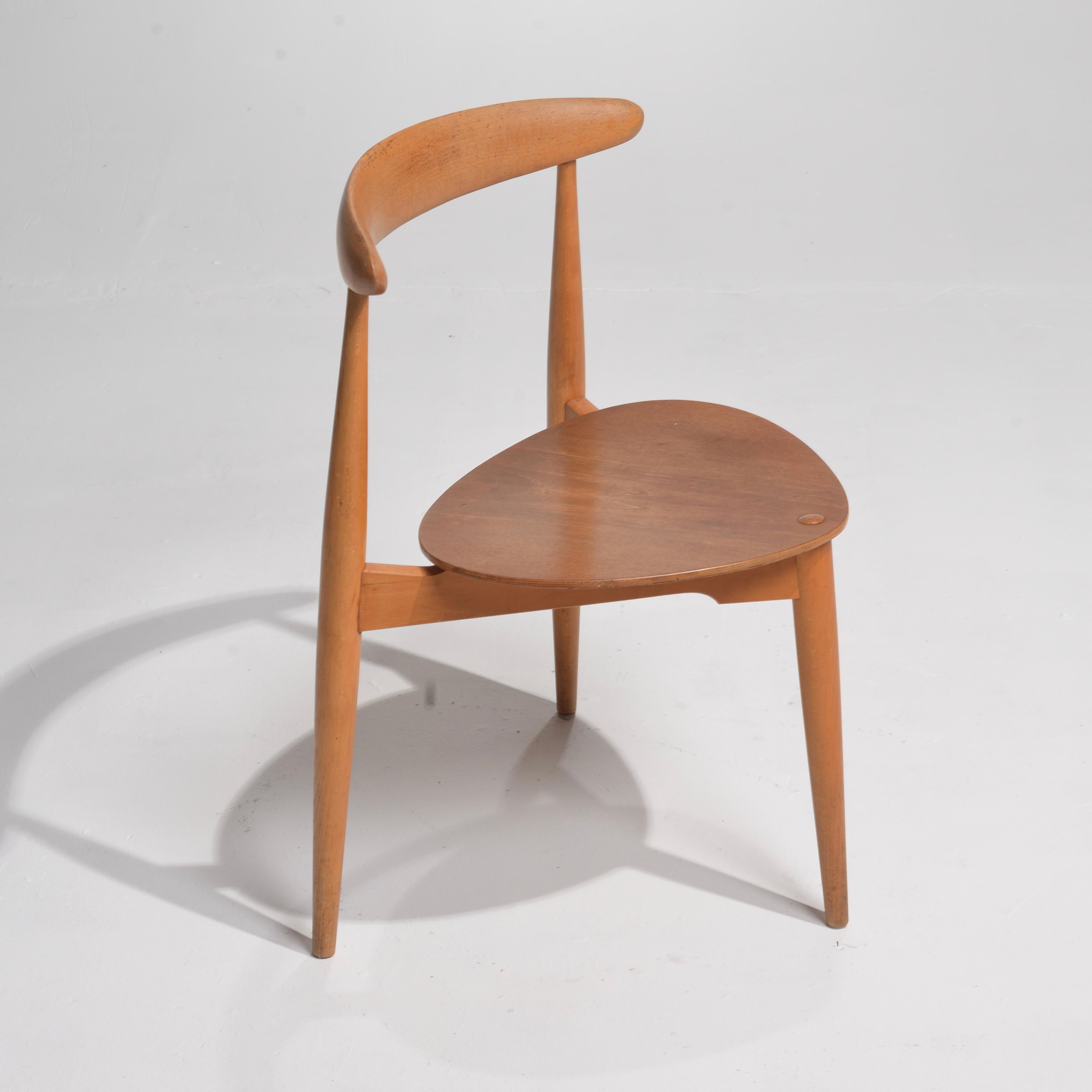 Hans Wegner für Fritz Hansen FH 4103 Heart Dining Set (Eichenholz) im Angebot