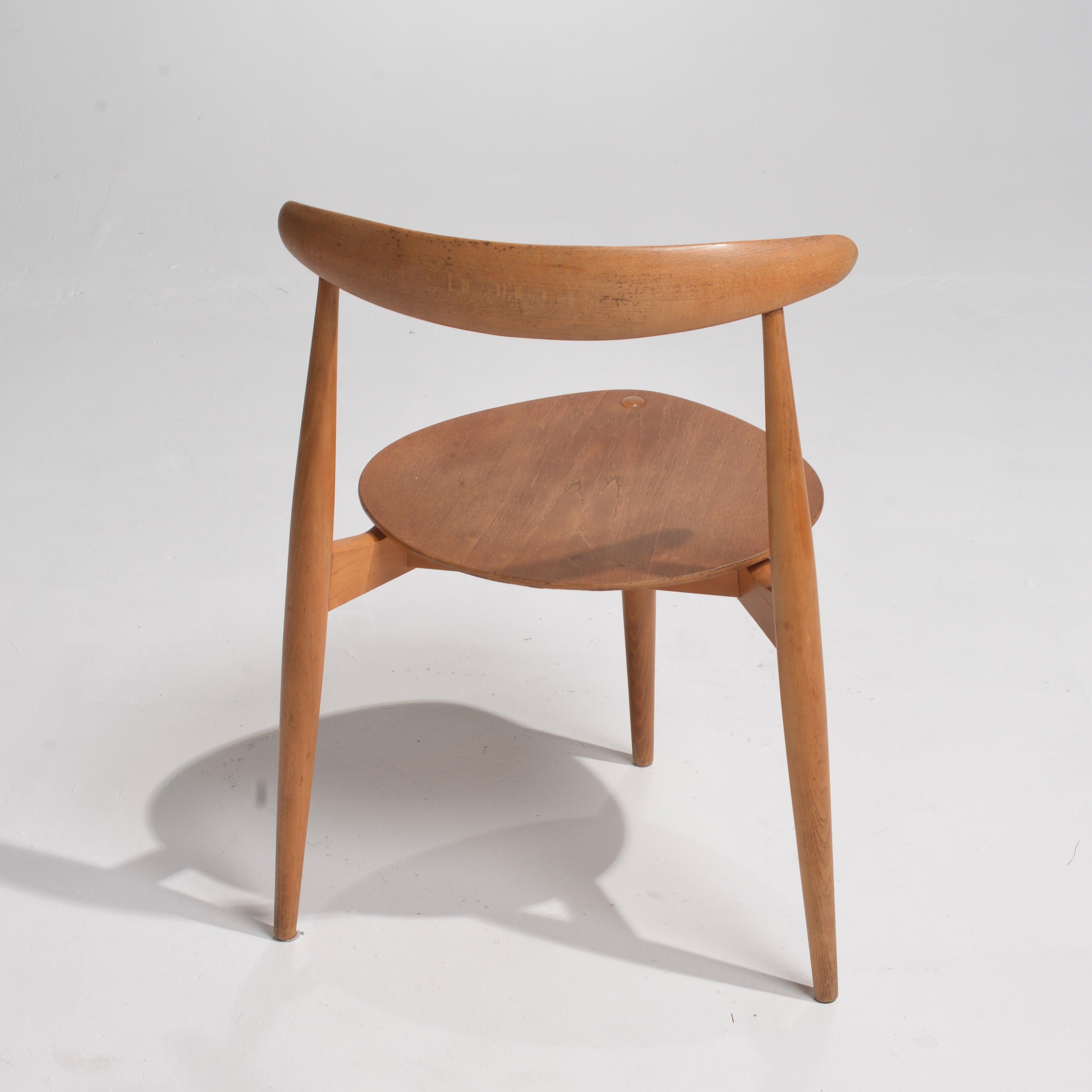 Hans Wegner für Fritz Hansen FH 4103 Heart Dining Set im Angebot 1