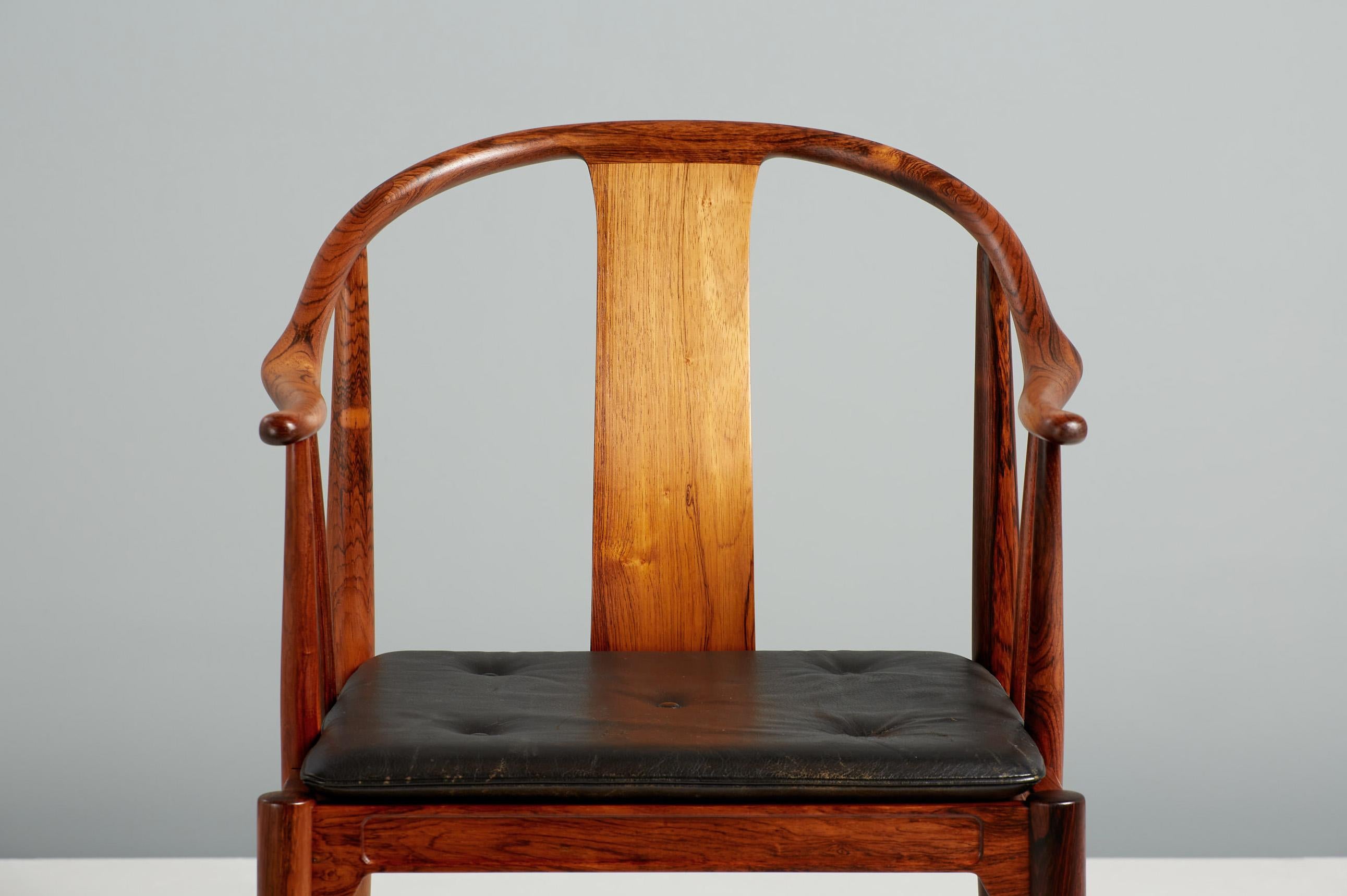 Danois Chaise en bois de rose Hans Wegner pour Fritz Hansen, vers les années 1960 en vente