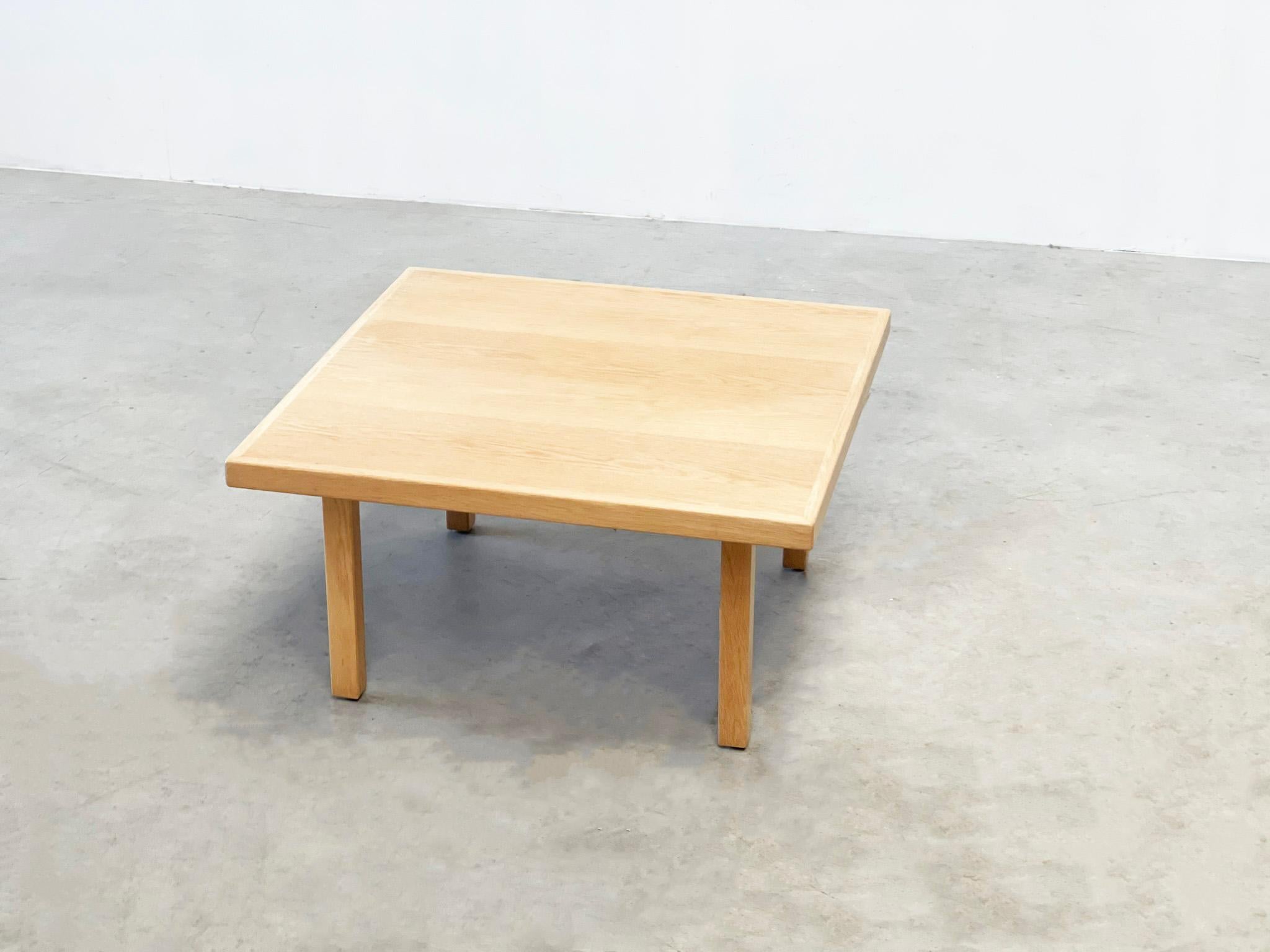 European Hans Wegner for Getama coffee table For Sale