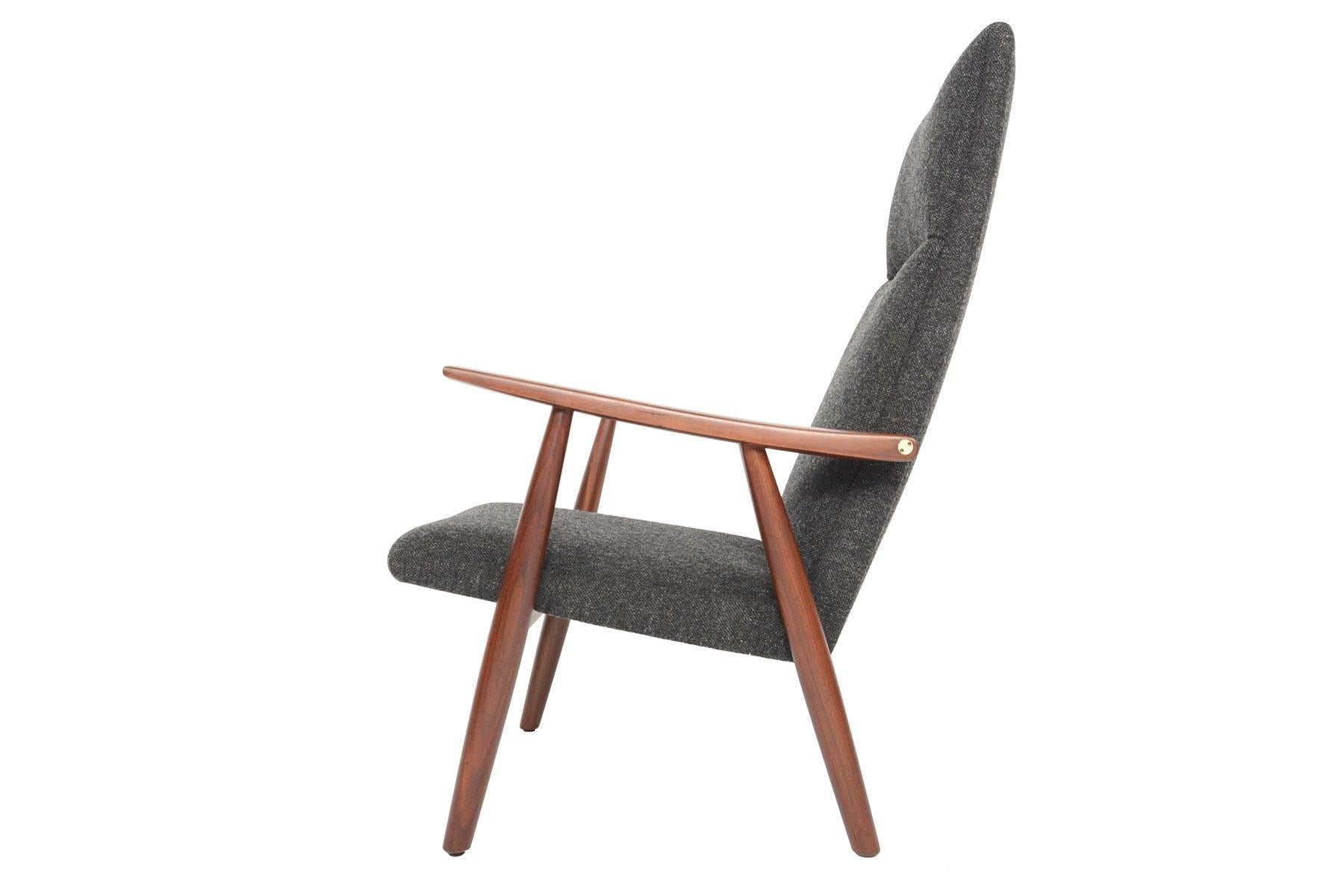 Hans Wegner for GETAMA GE-260 Lounge Chair 2