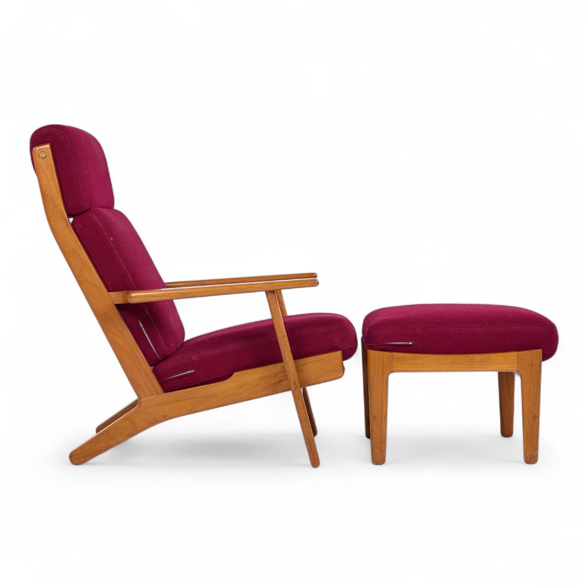 Hans Wegner for Getama GE-290 Danish High Back Lounge Chairs Pair with Ottoman For Sale 5