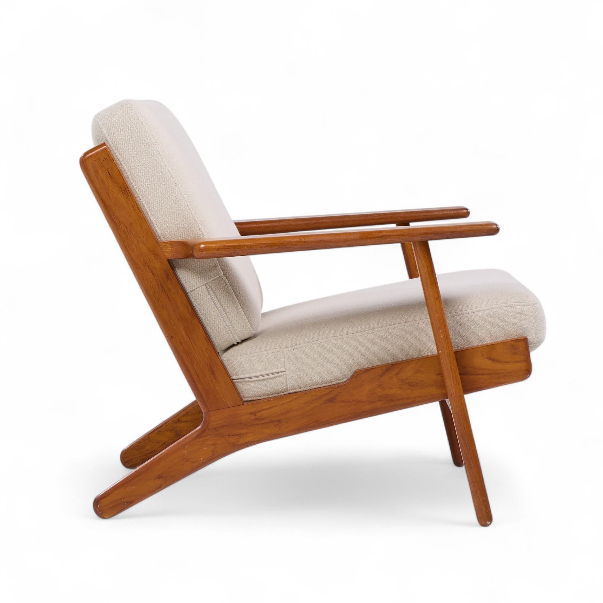 Hans Wegner for Getama GE-290 Danish Teak Low Back Lounge Chairs - Pair For Sale 5