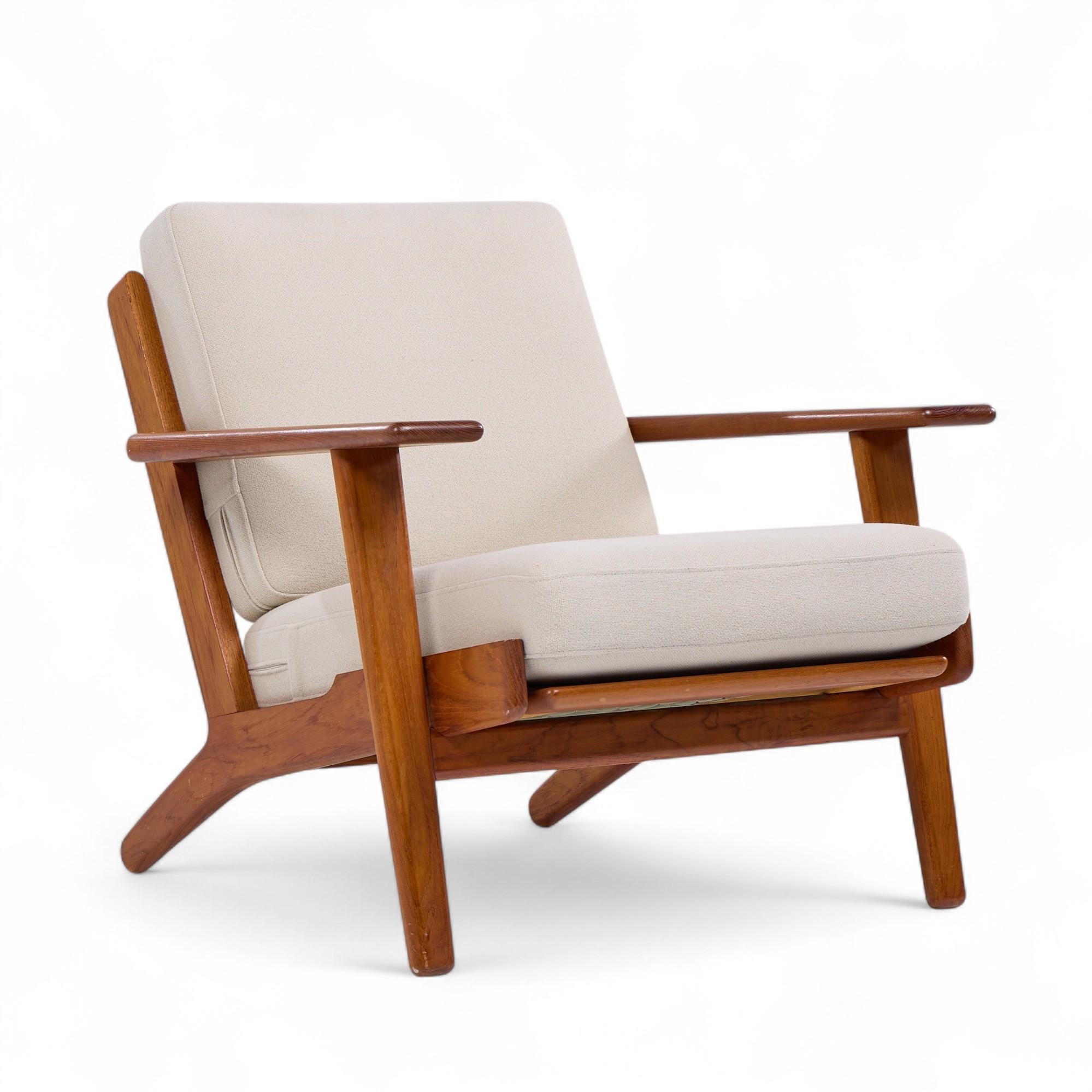 Hans Wegner for Getama GE-290 Danish Teak Low Back Lounge Chairs - Pair In Good Condition For Sale In Franklin Park, IL