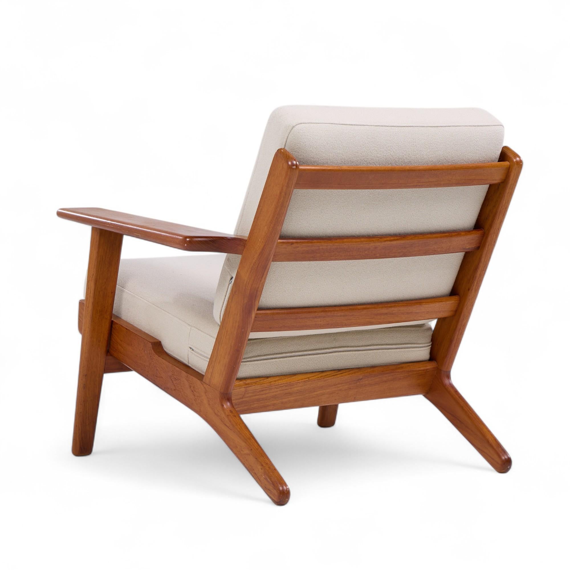 Hans Wegner for Getama GE-290 Danish Teak Low Back Lounge Chairs - Pair For Sale 2