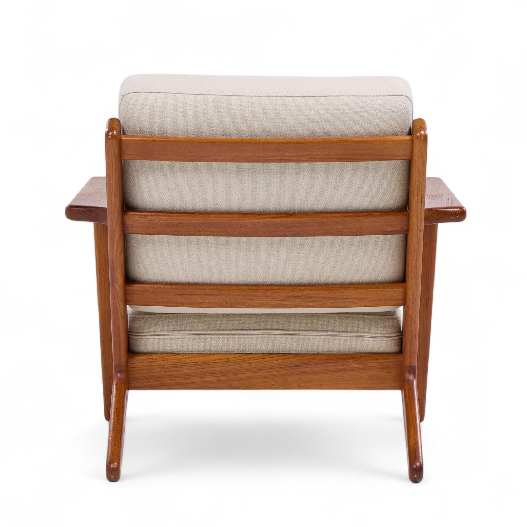 Hans Wegner for Getama GE-290 Danish Teak Low Back Lounge Chairs - Pair For Sale 3