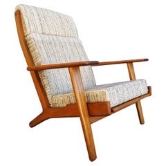 Hans Wegner for GETAMA GE-290 Lounge Chair