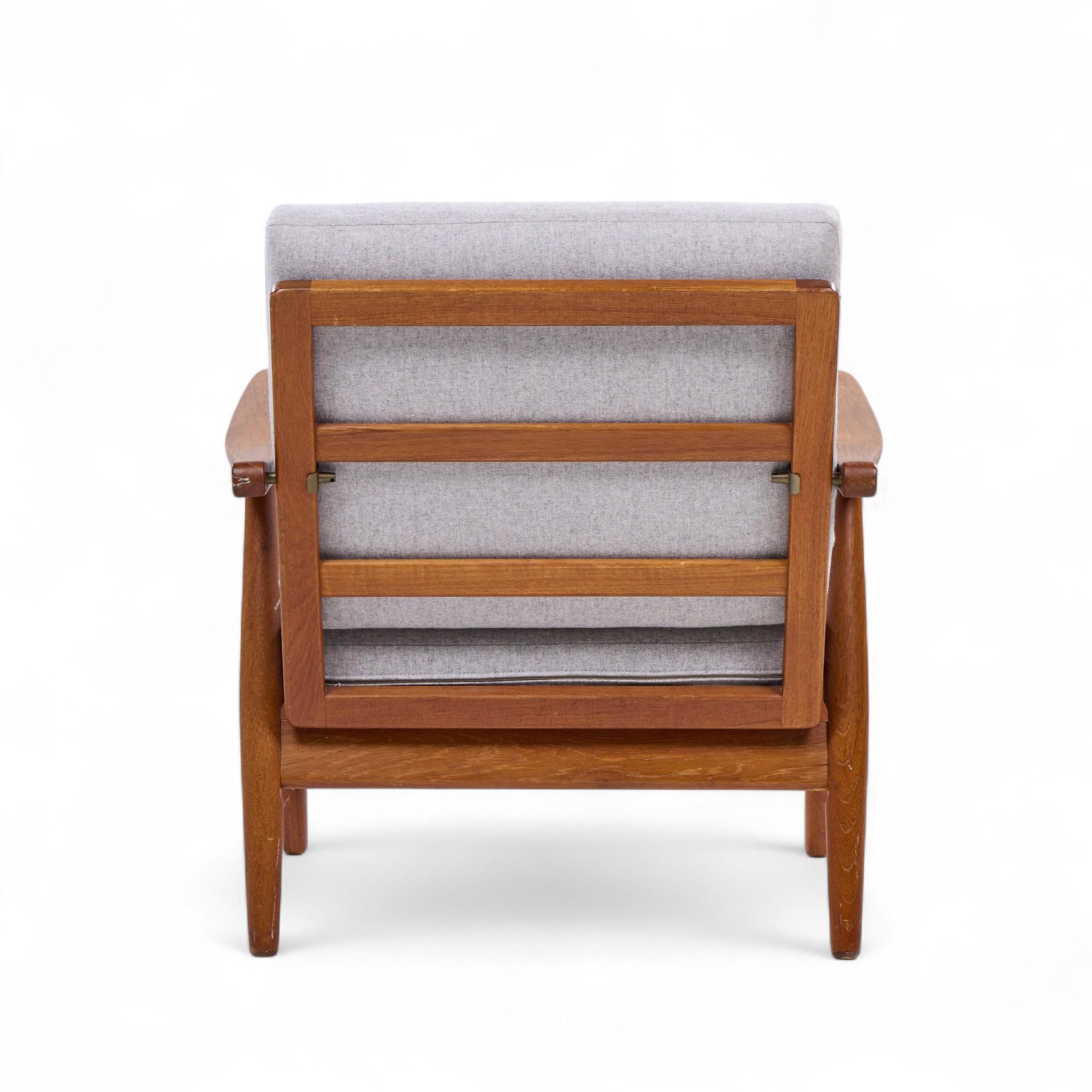 Hans Wegner for Getama GE270 Mid Century Teak Lounge Chairs - Pair en vente 2