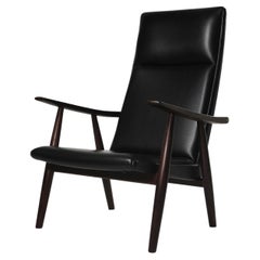 Hans Wegner per Getama Schienale alto in pelle nera