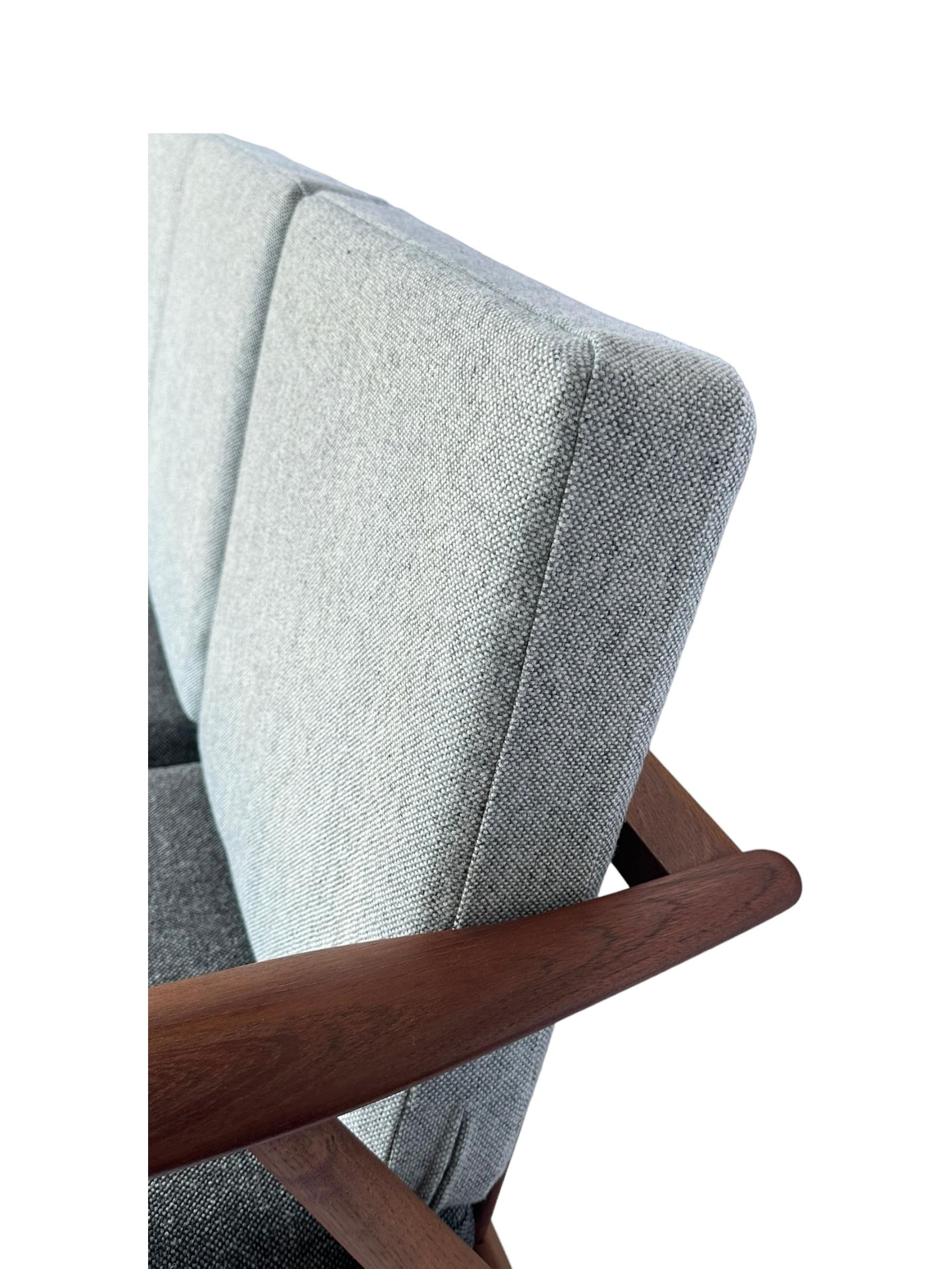 Hans J. Wegner for Getama Signed Sofa with new Mataram Upholstery For Sale 5