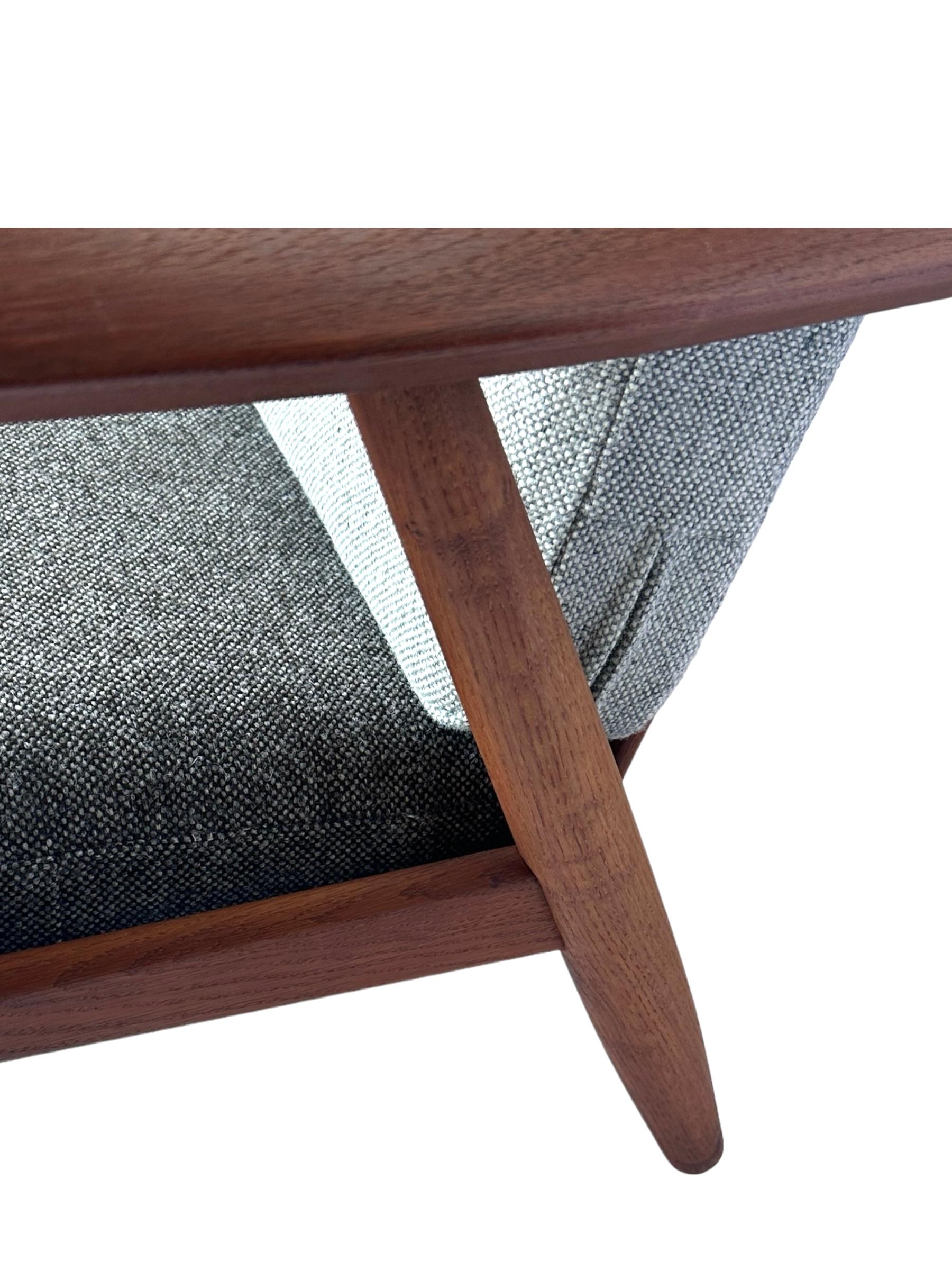 Hans J. Wegner for Getama Signed Sofa with new Mataram Upholstery For Sale 6