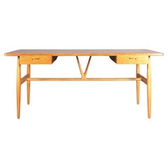 Hans Wegner para Johannes Hansen, años 50, Raro escritorio Wishbone de roble, modelo JH-563