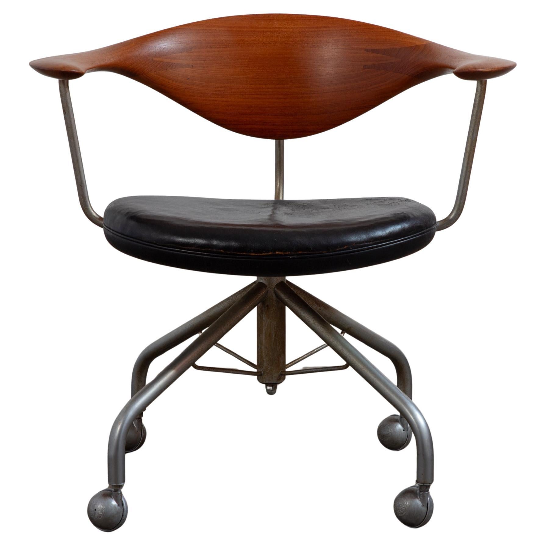 Hans Wegner  for Johannes Hansen Teak JH502 Swivel Chair in Black Leather