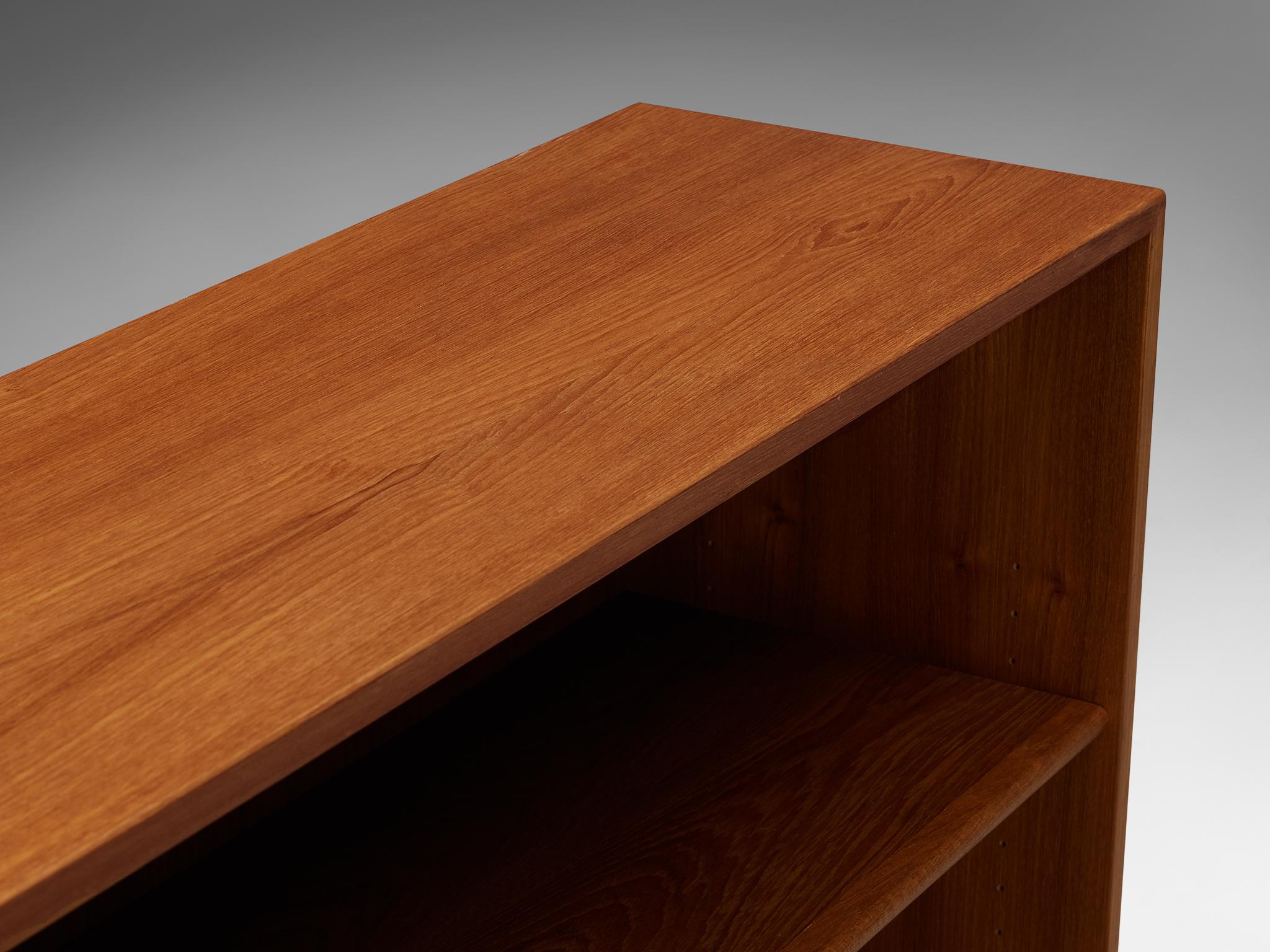 Hans Wegner para RY Møbler Armario abierto con estantes 'RY100' de teca Danés en venta