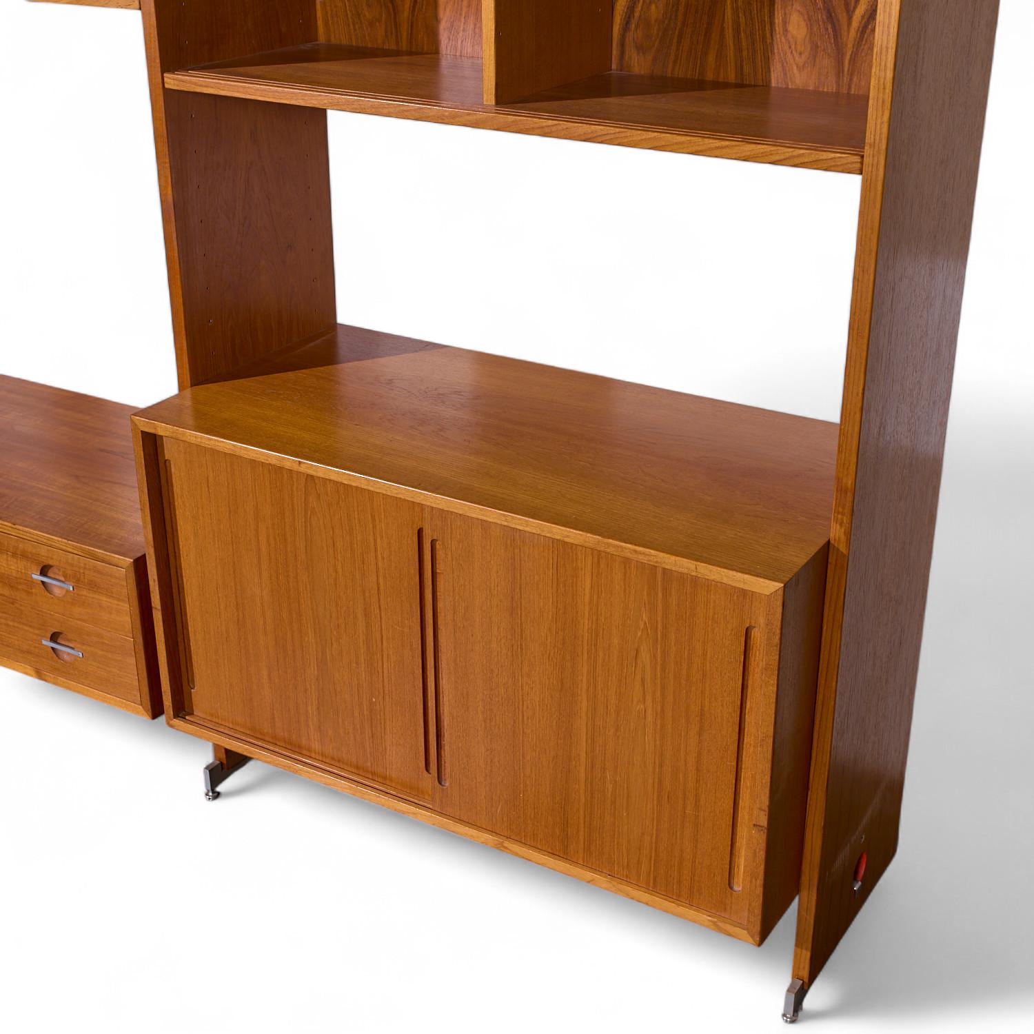Hans Wegner for Ry Mobler RY-100 Mid Century Danish Teak 3 Bay Modular Wall Unit For Sale 1