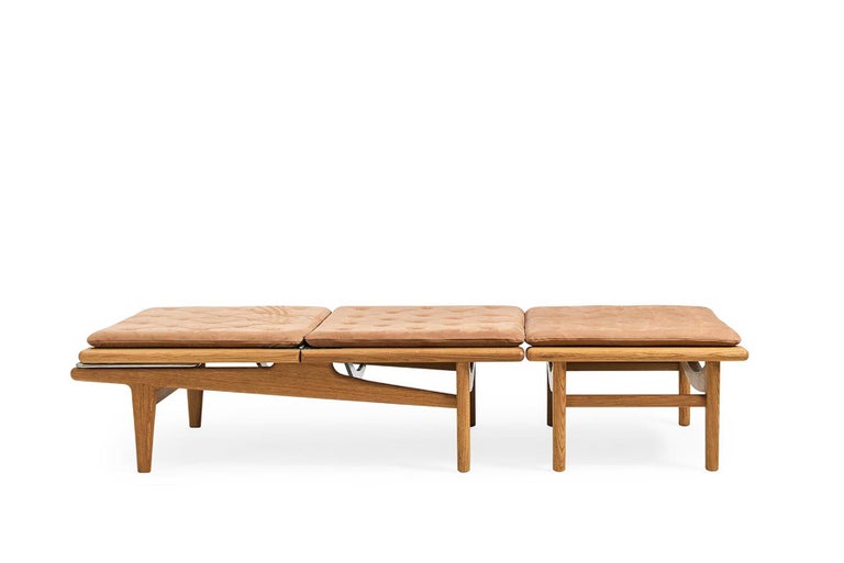 Mid-Century Modern Hans Wegner GE-1 Bench - Lacquered Oak For Sale